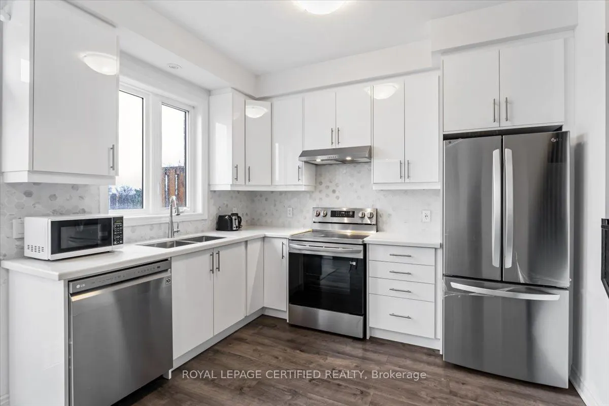 61 Soho Street, #25