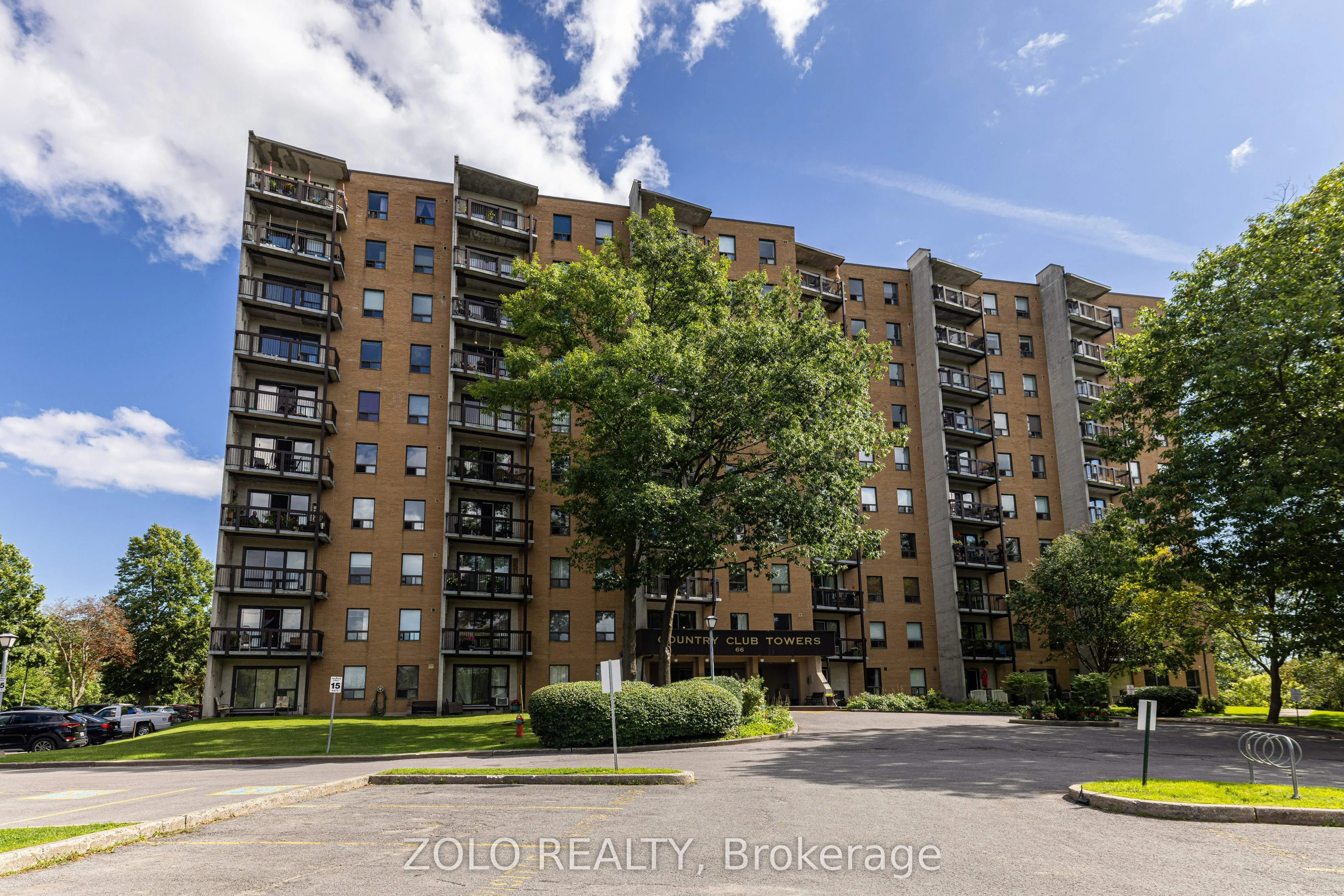 66 Greenview Drive, #909