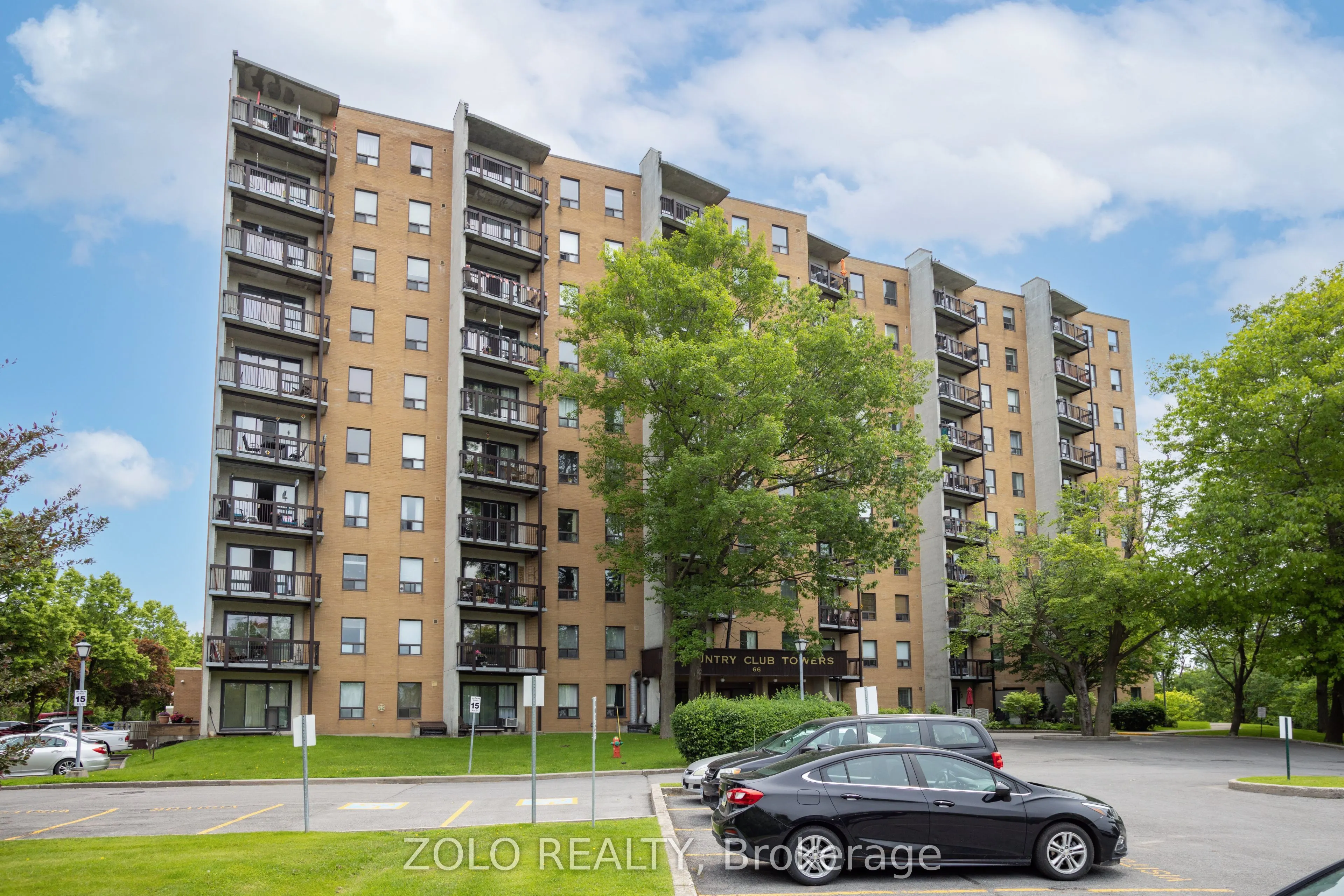 66 Greenview Drive, #909
