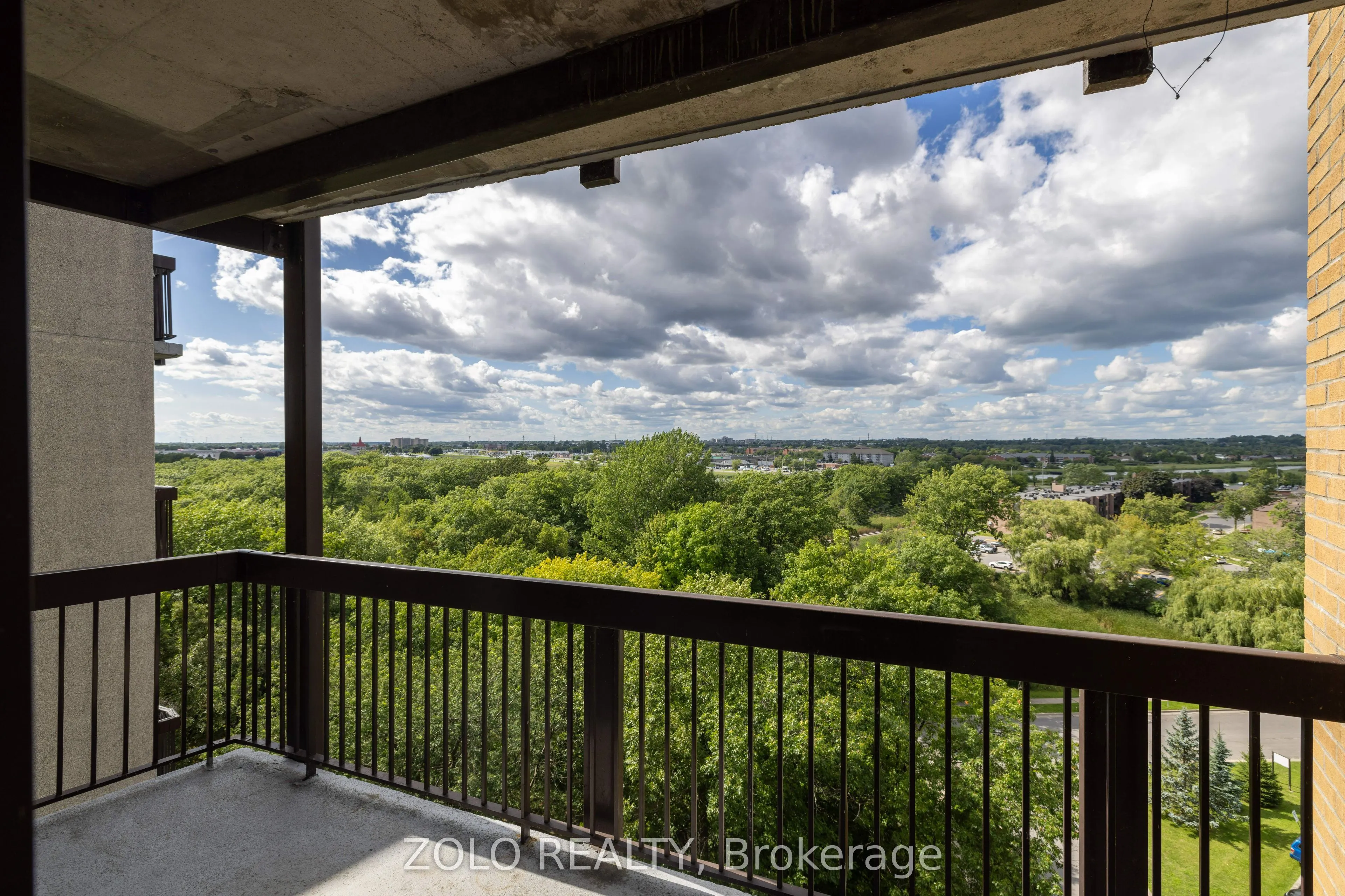 66 Greenview Drive, #909