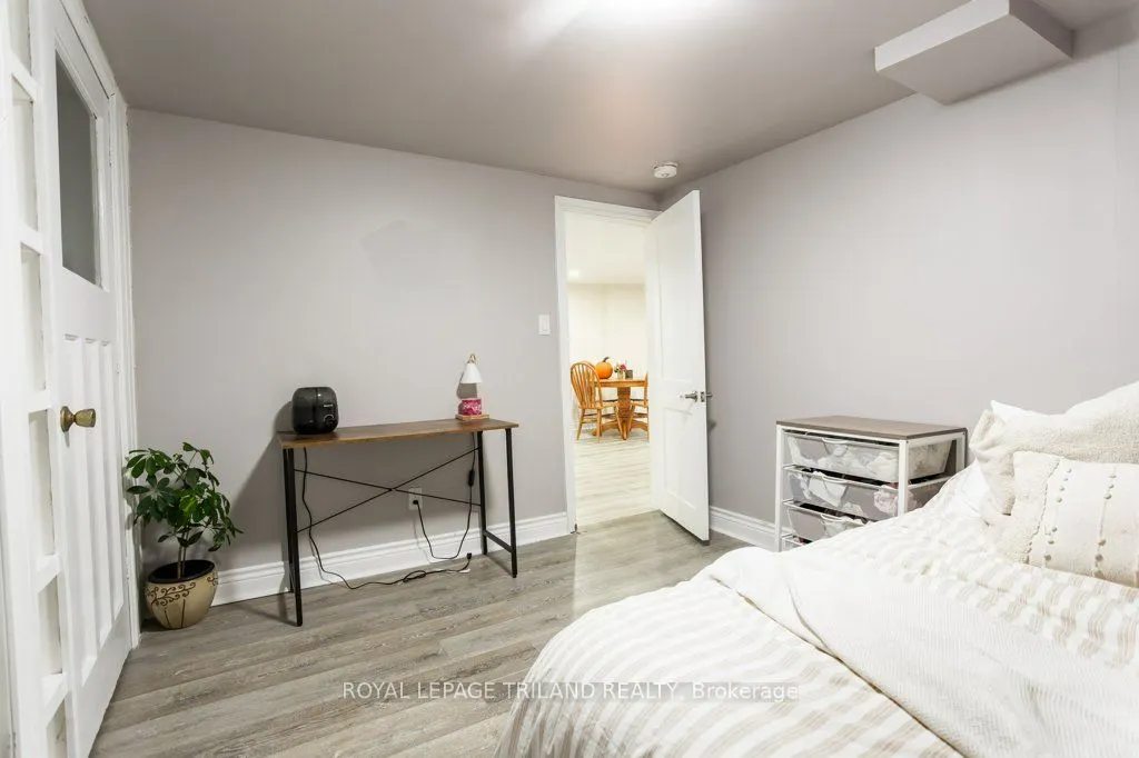 75 Tweed Crescent