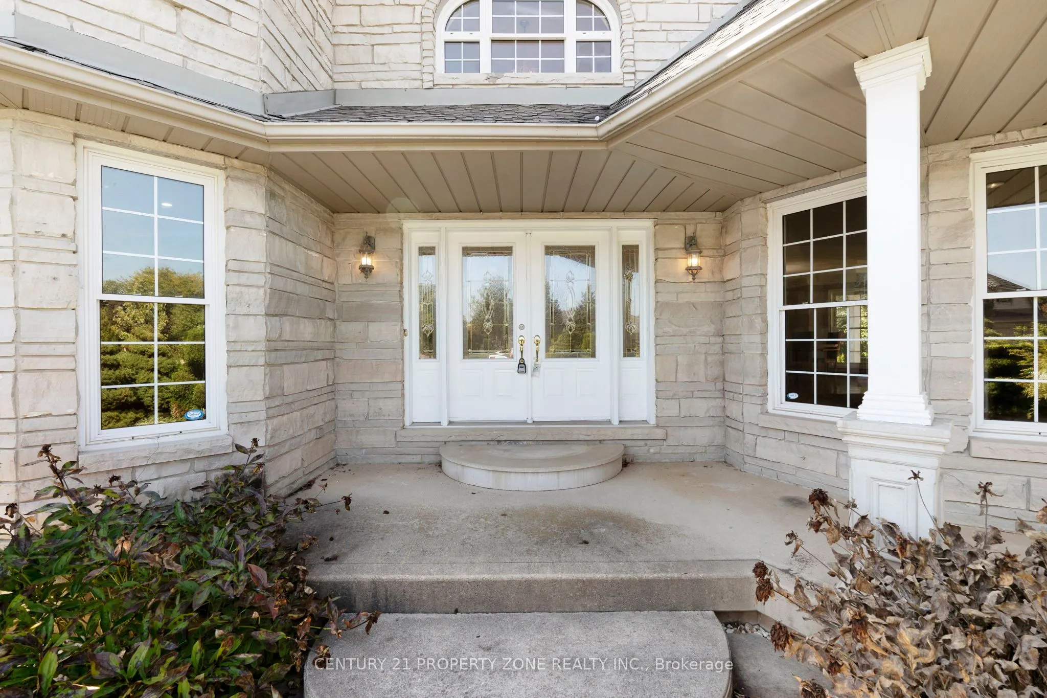 15 Royal York Court