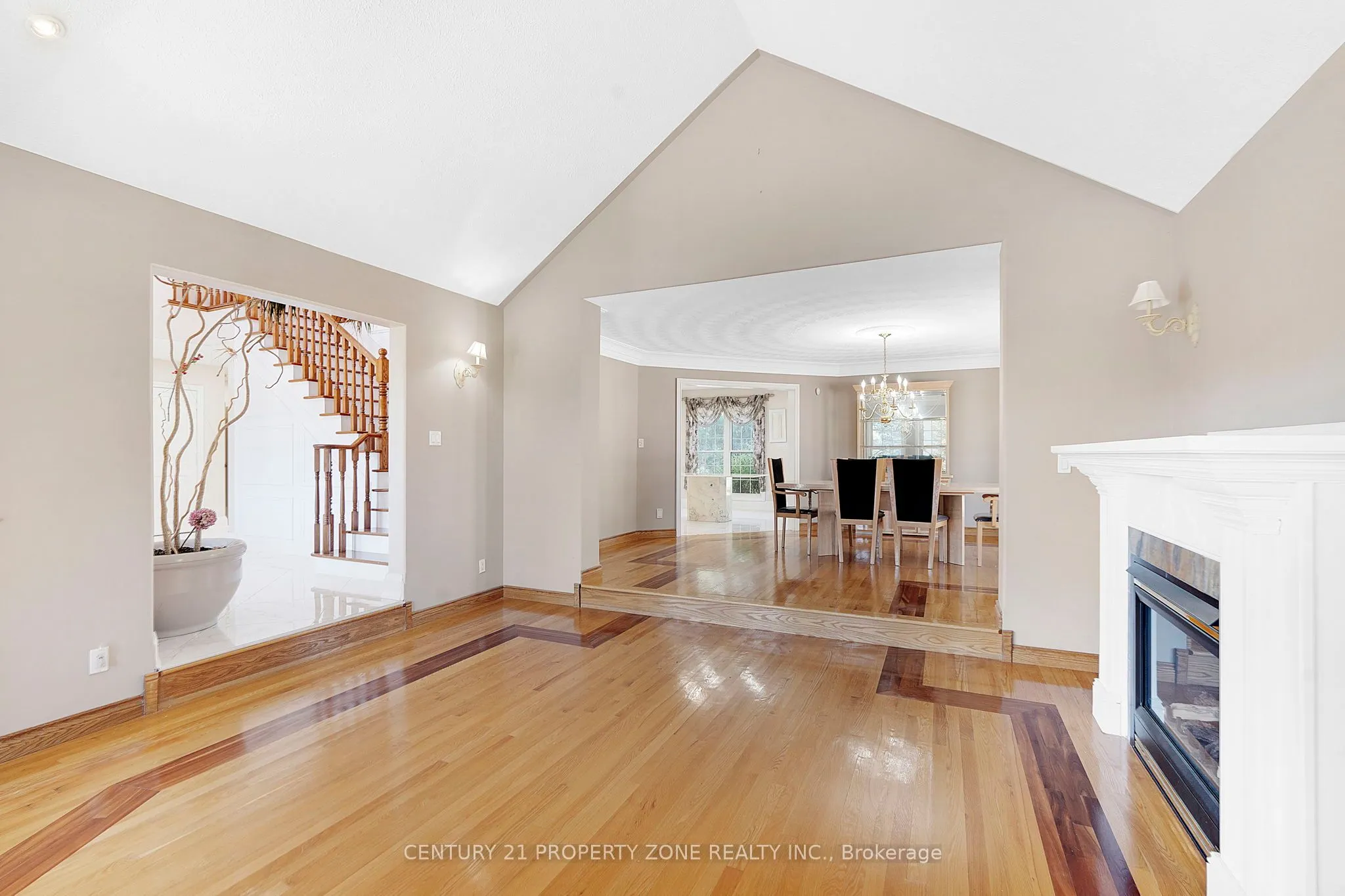 15 Royal York Court