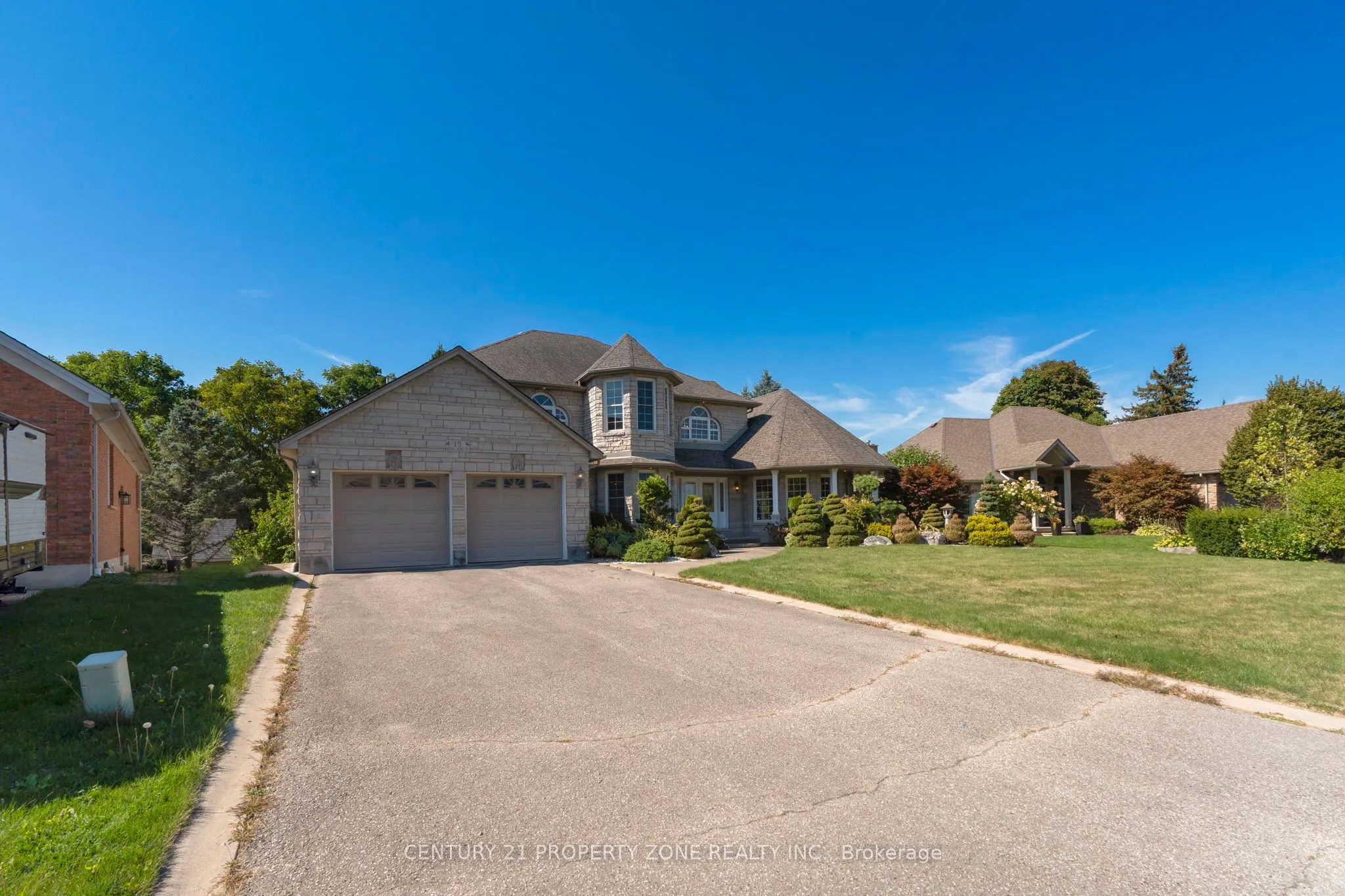 15 Royal York Court