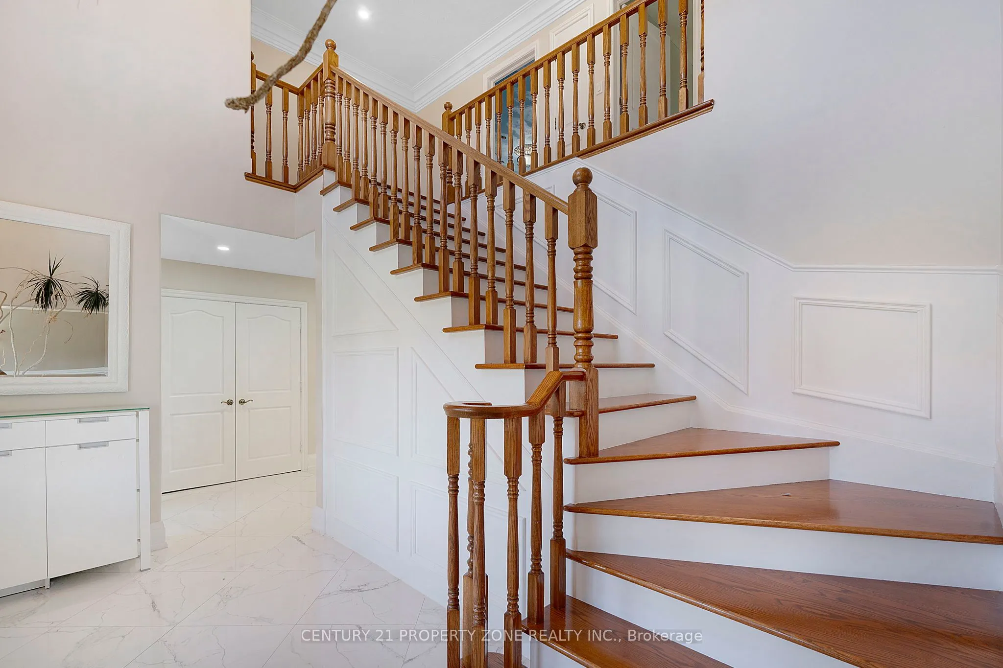 15 Royal York Court