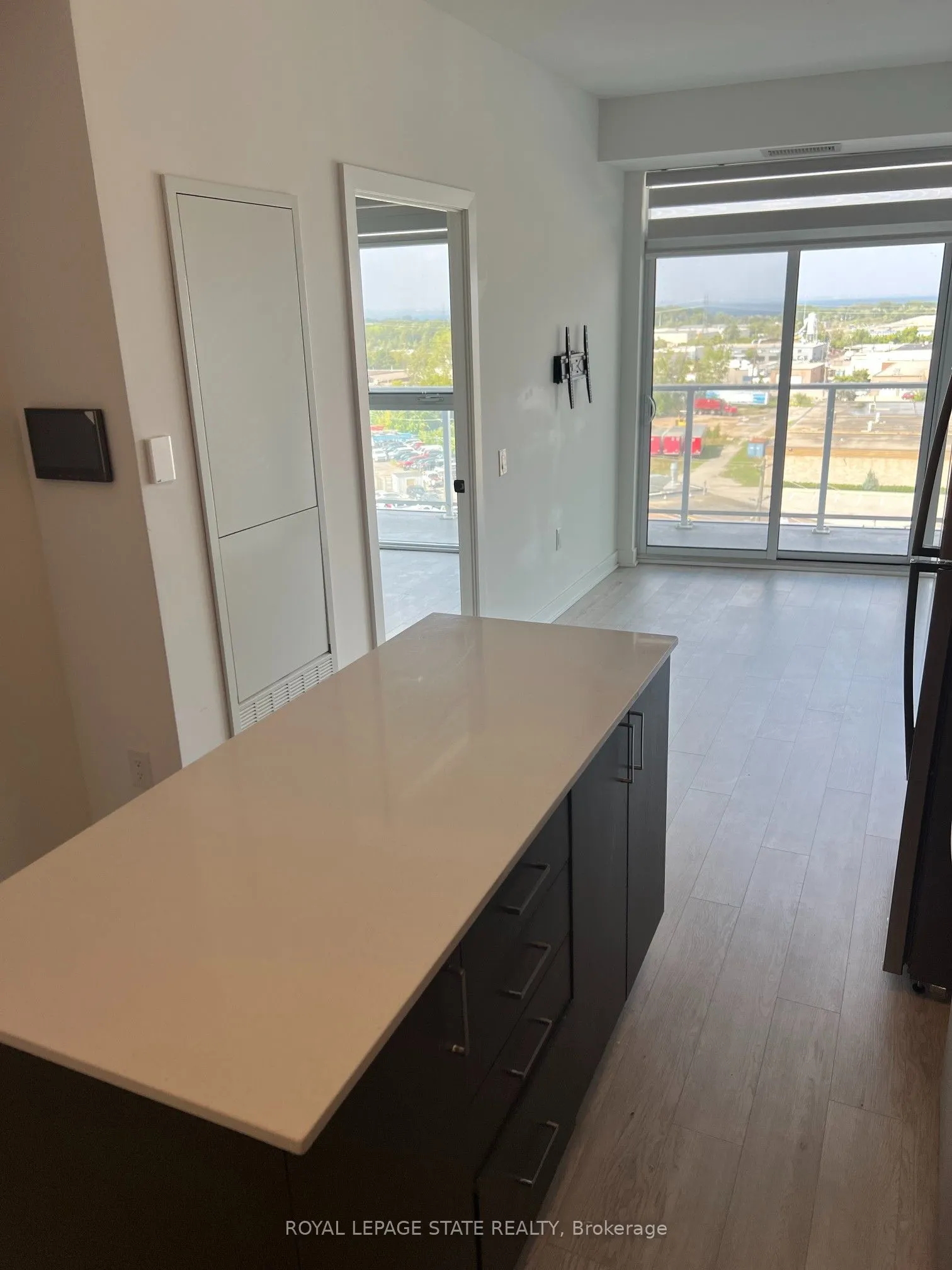2782 Barton Street E, #715