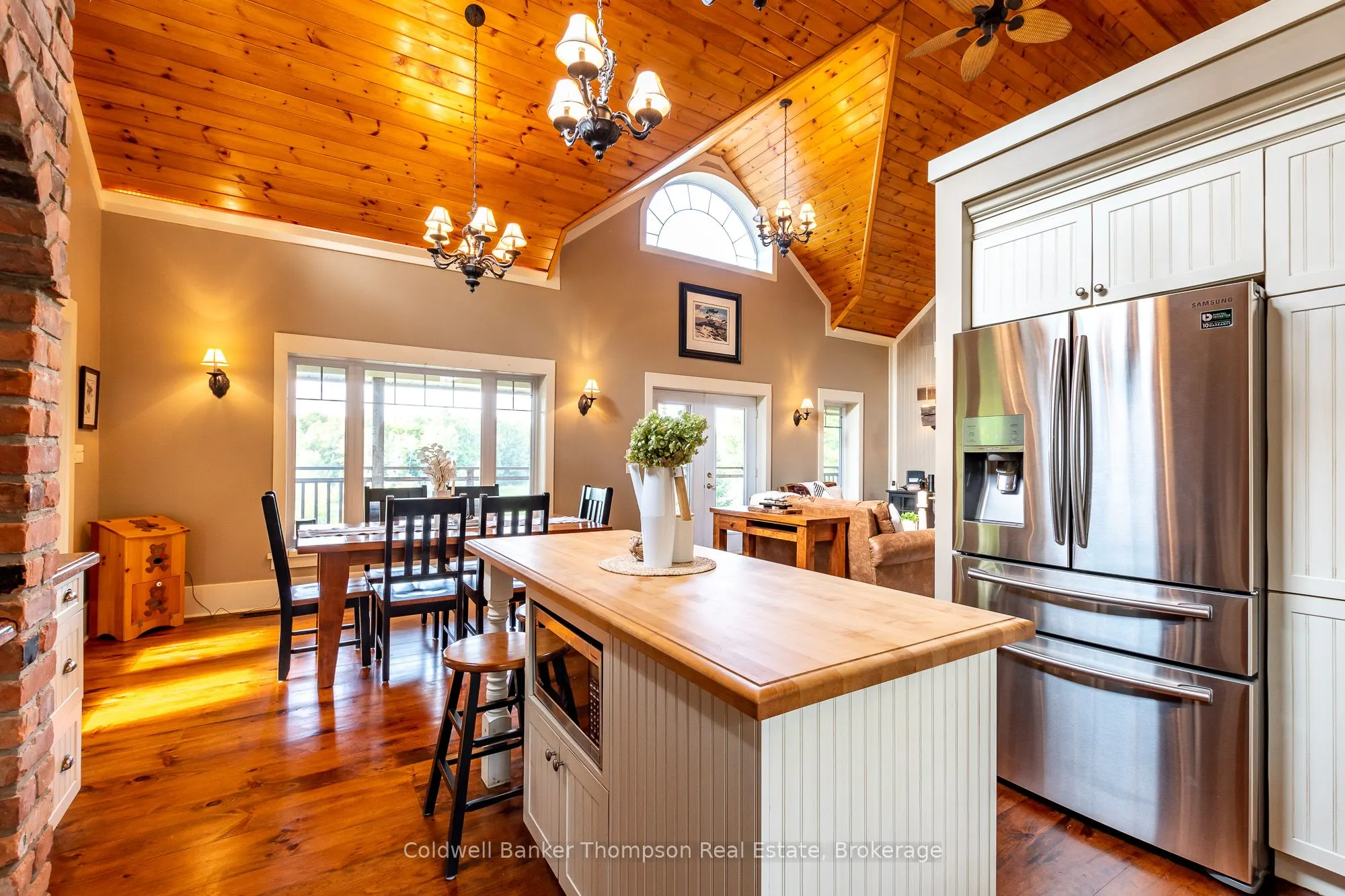 21 Deerhurst Highlands Drive