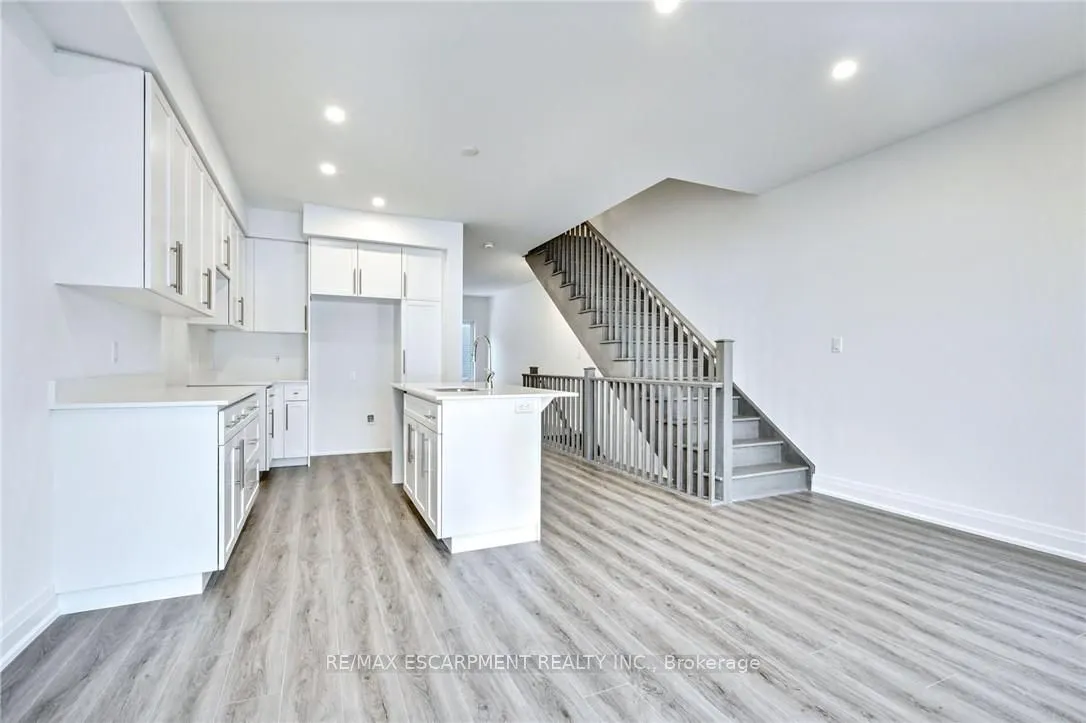 14 Clear Valley Lane