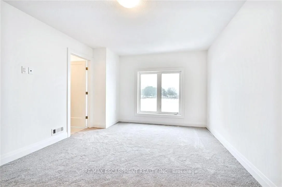 14 Clear Valley Lane