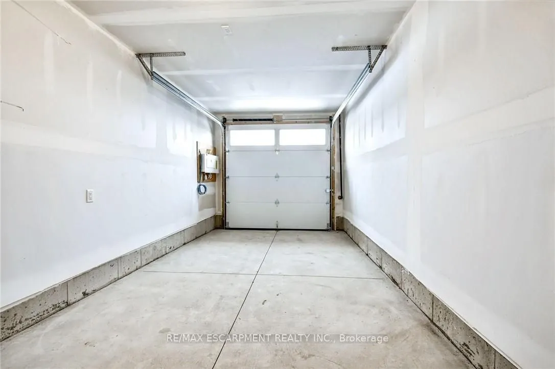14 Clear Valley Lane