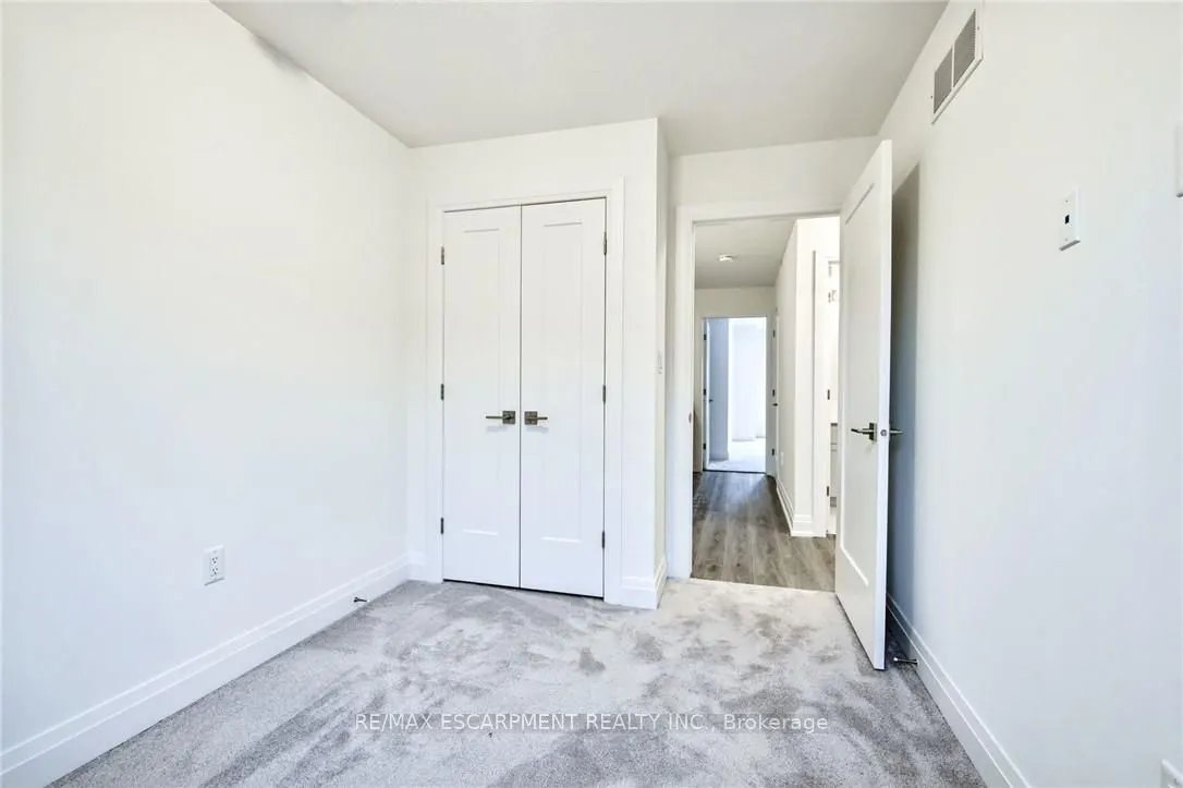 14 Clear Valley Lane