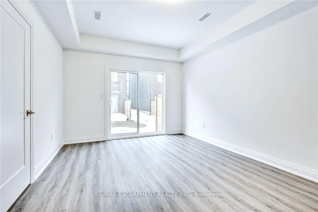 14 Clear Valley Lane
