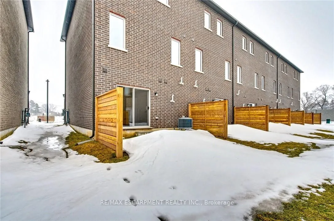 14 Clear Valley Lane