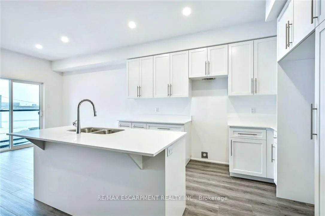 14 Clear Valley Lane