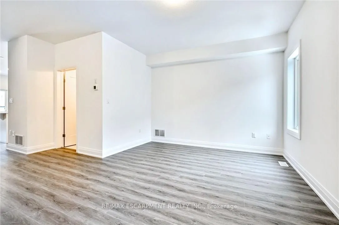 14 Clear Valley Lane