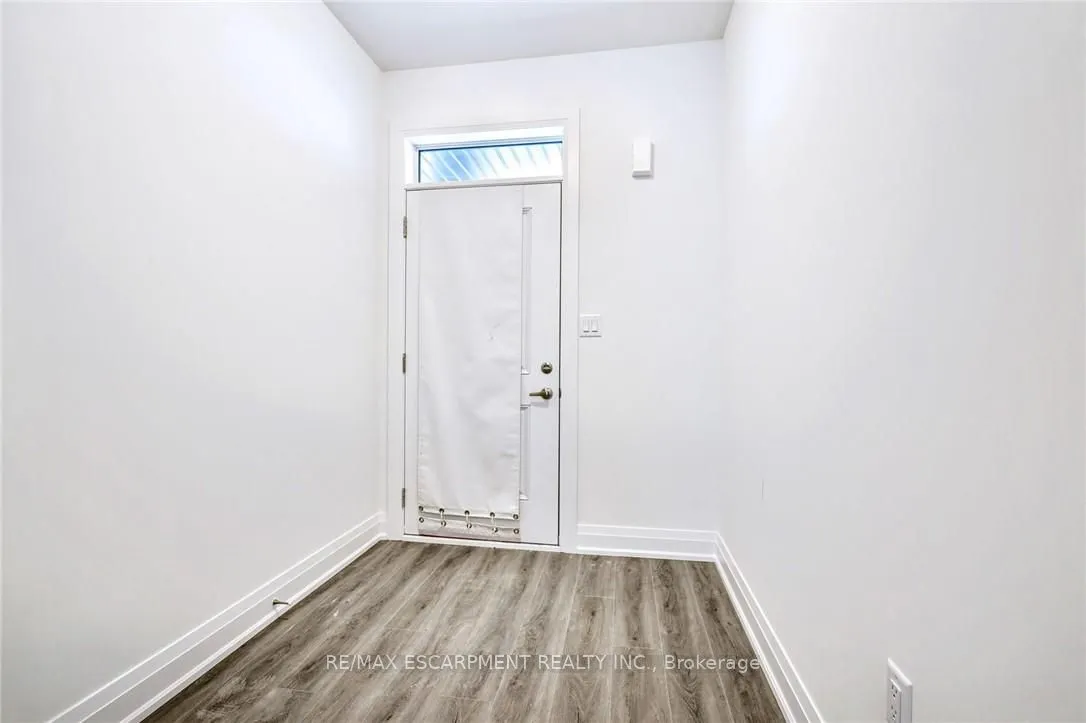 14 Clear Valley Lane