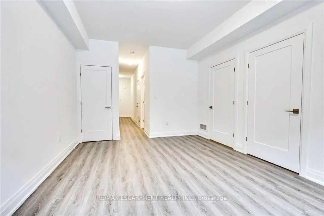 14 Clear Valley Lane