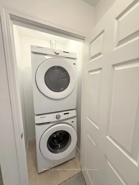 8 West mill Street, #8