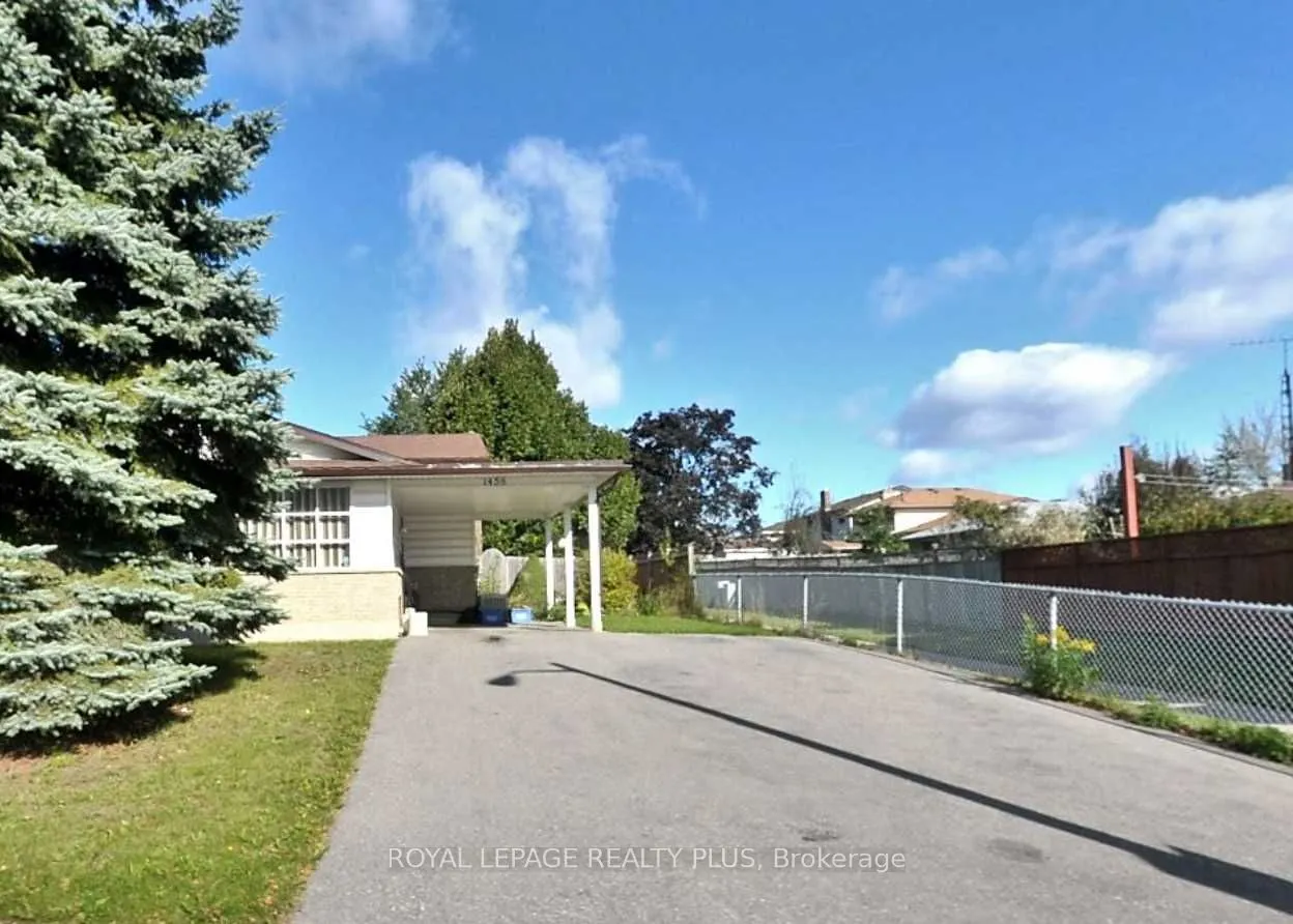 1458 Queen's Boulevard