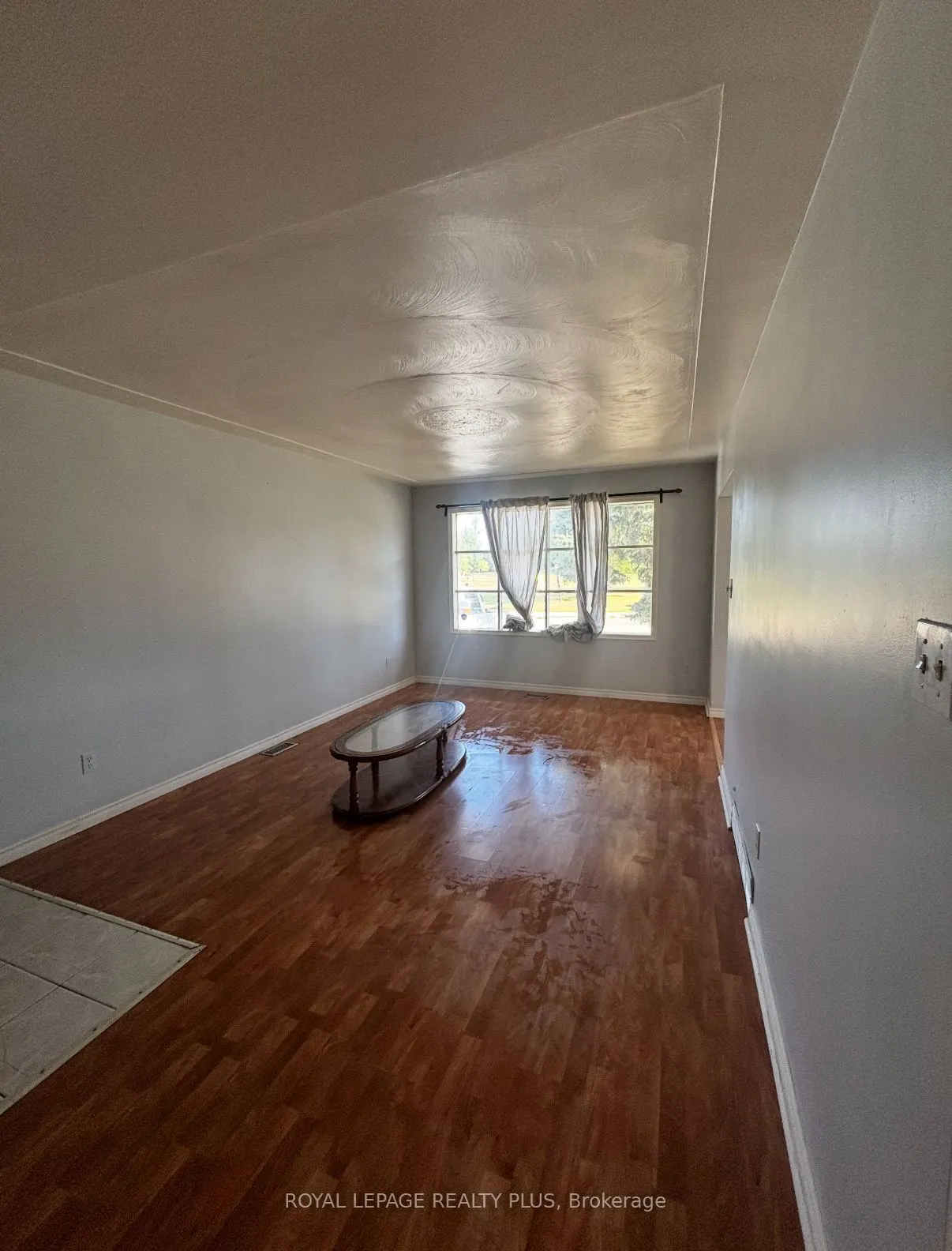 1458 Queen's Boulevard