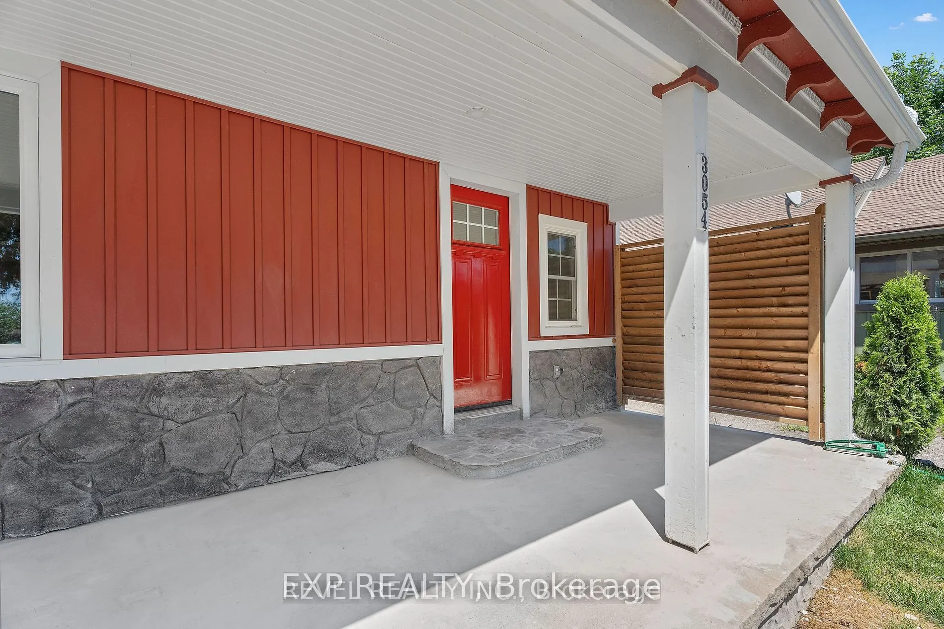 3054 Thunder Bay Road