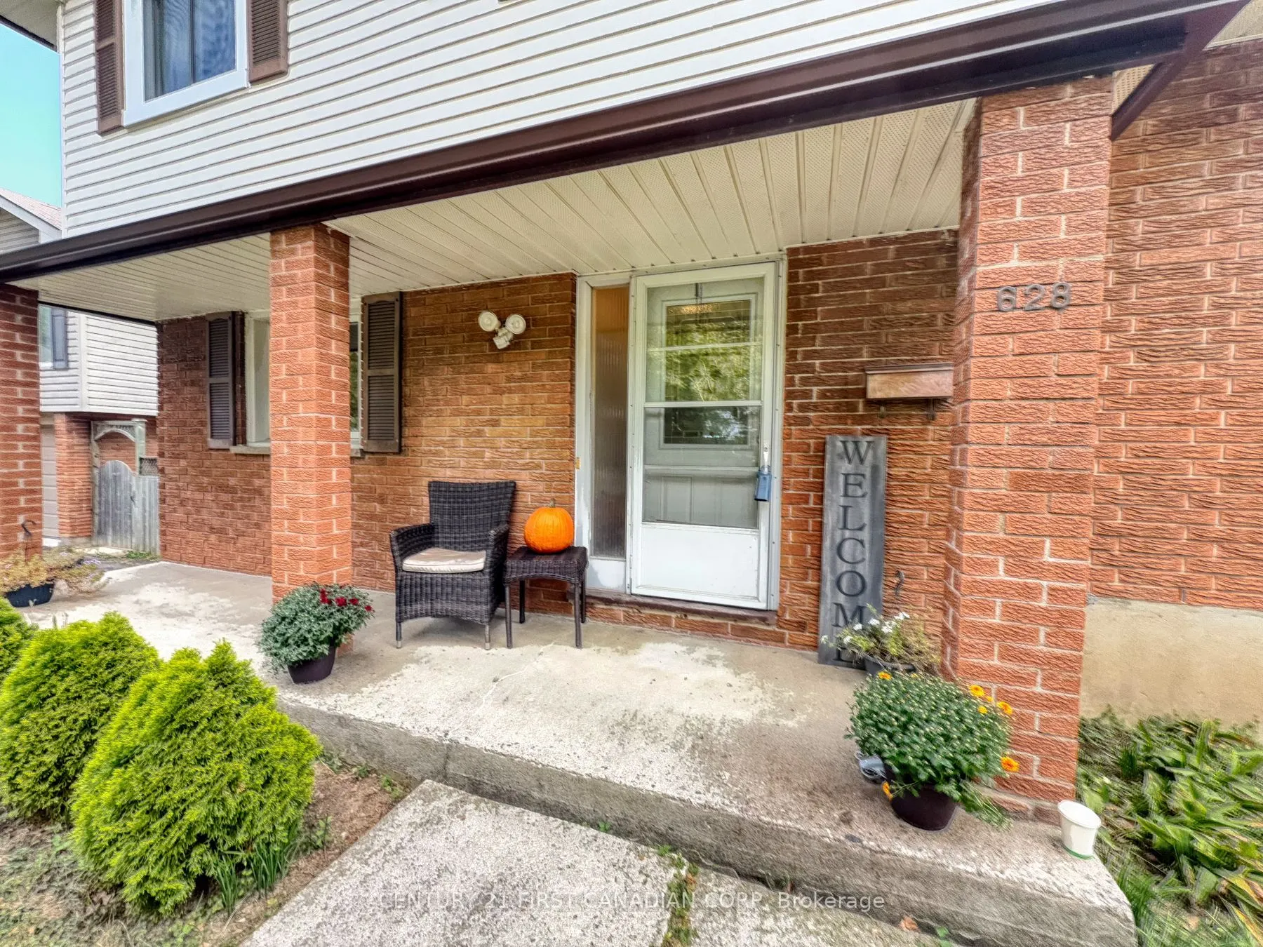 628 Viscount Road