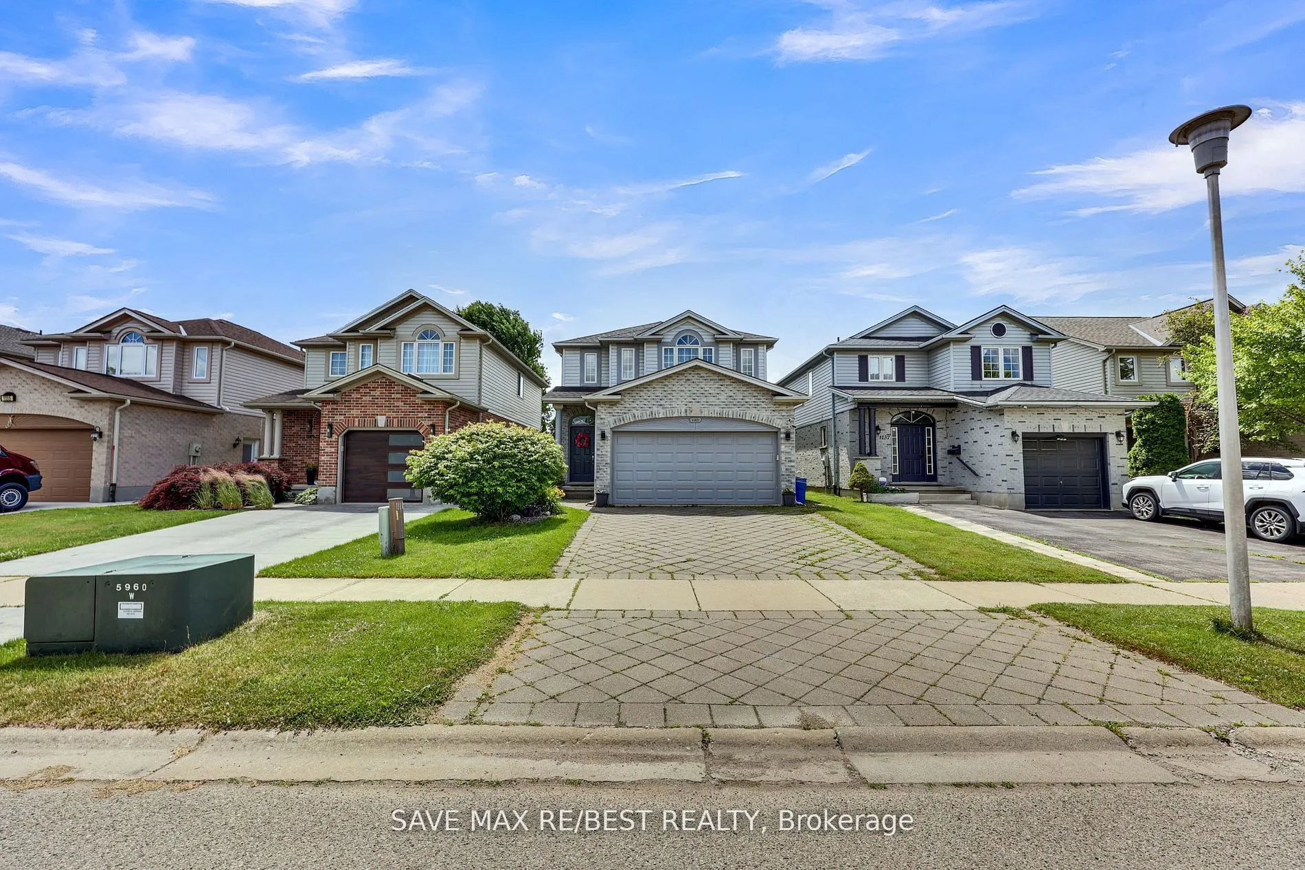 1143 BLACKMAPLE Drive