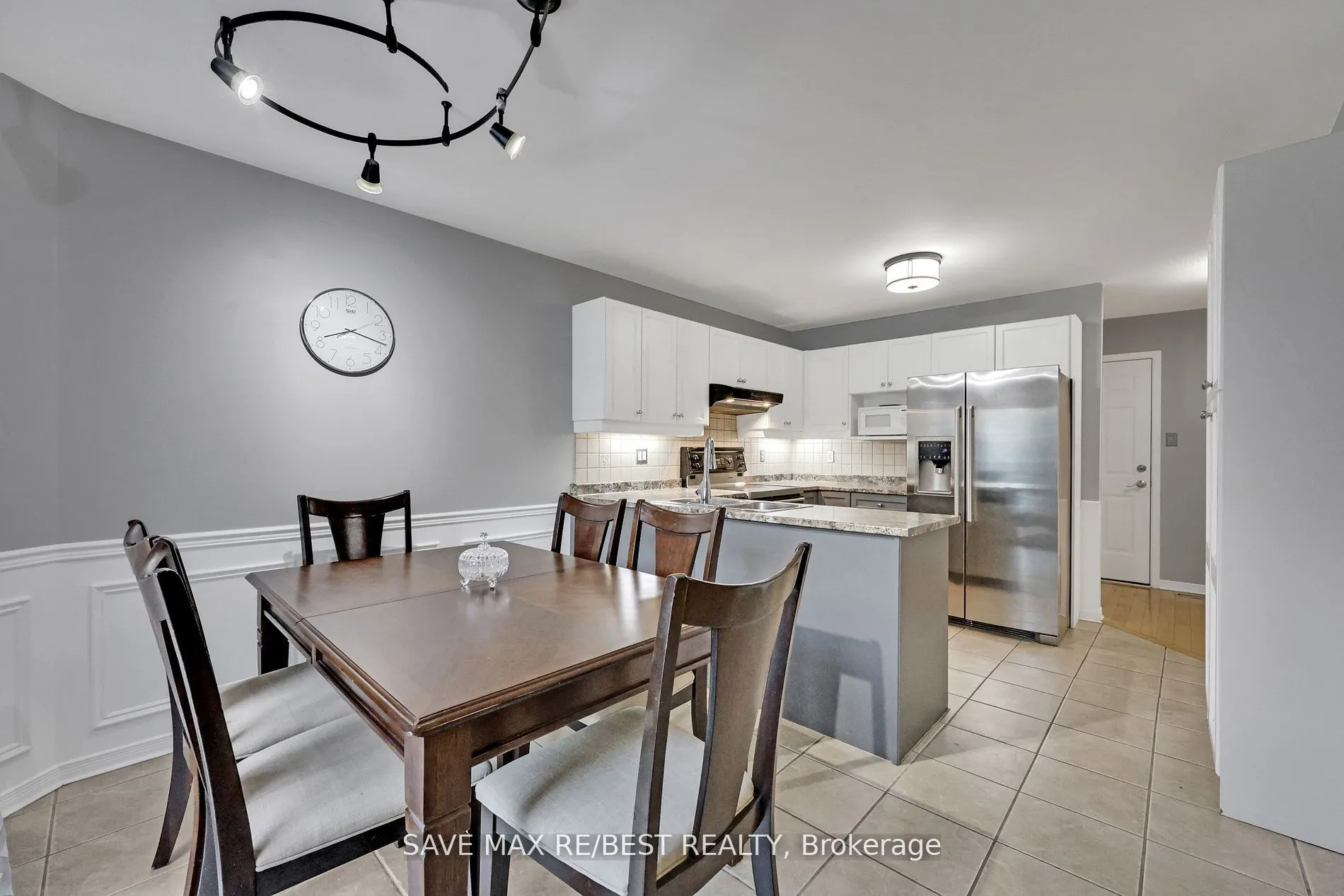 1143 BLACKMAPLE Drive