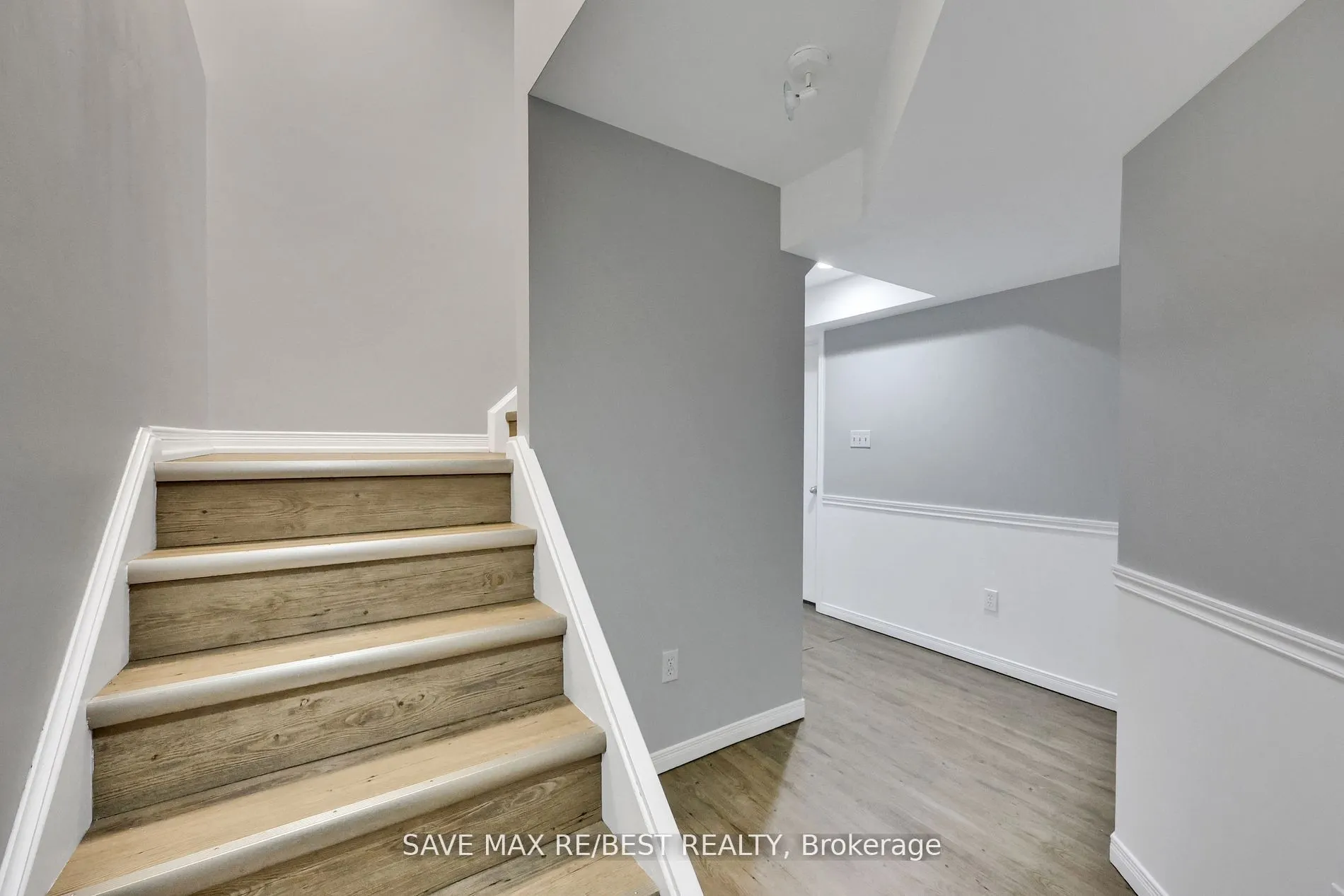1143 BLACKMAPLE Drive