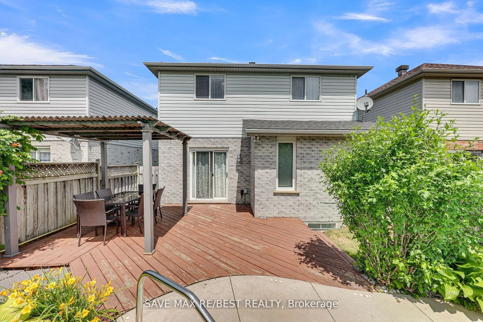 1143 BLACKMAPLE Drive