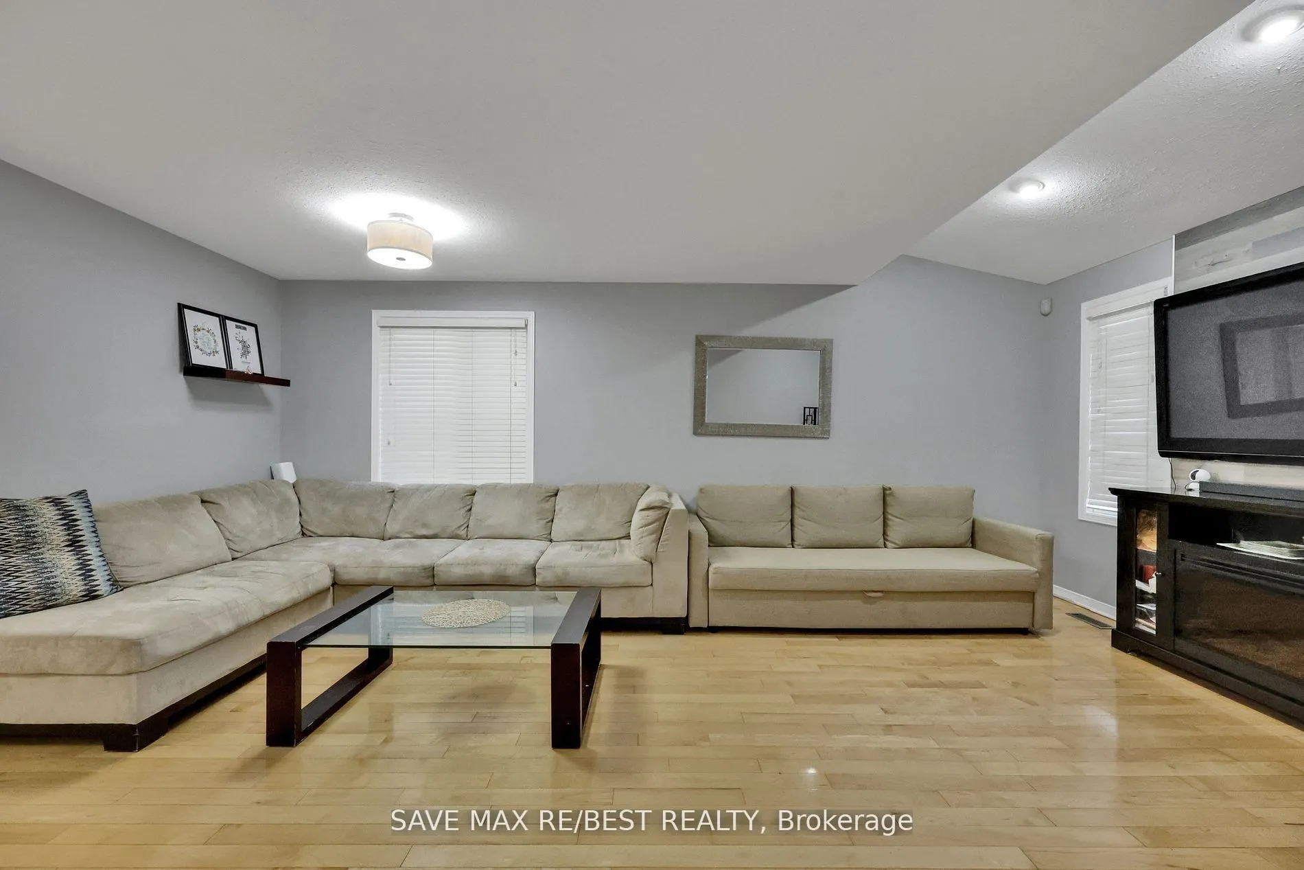 1143 BLACKMAPLE Drive