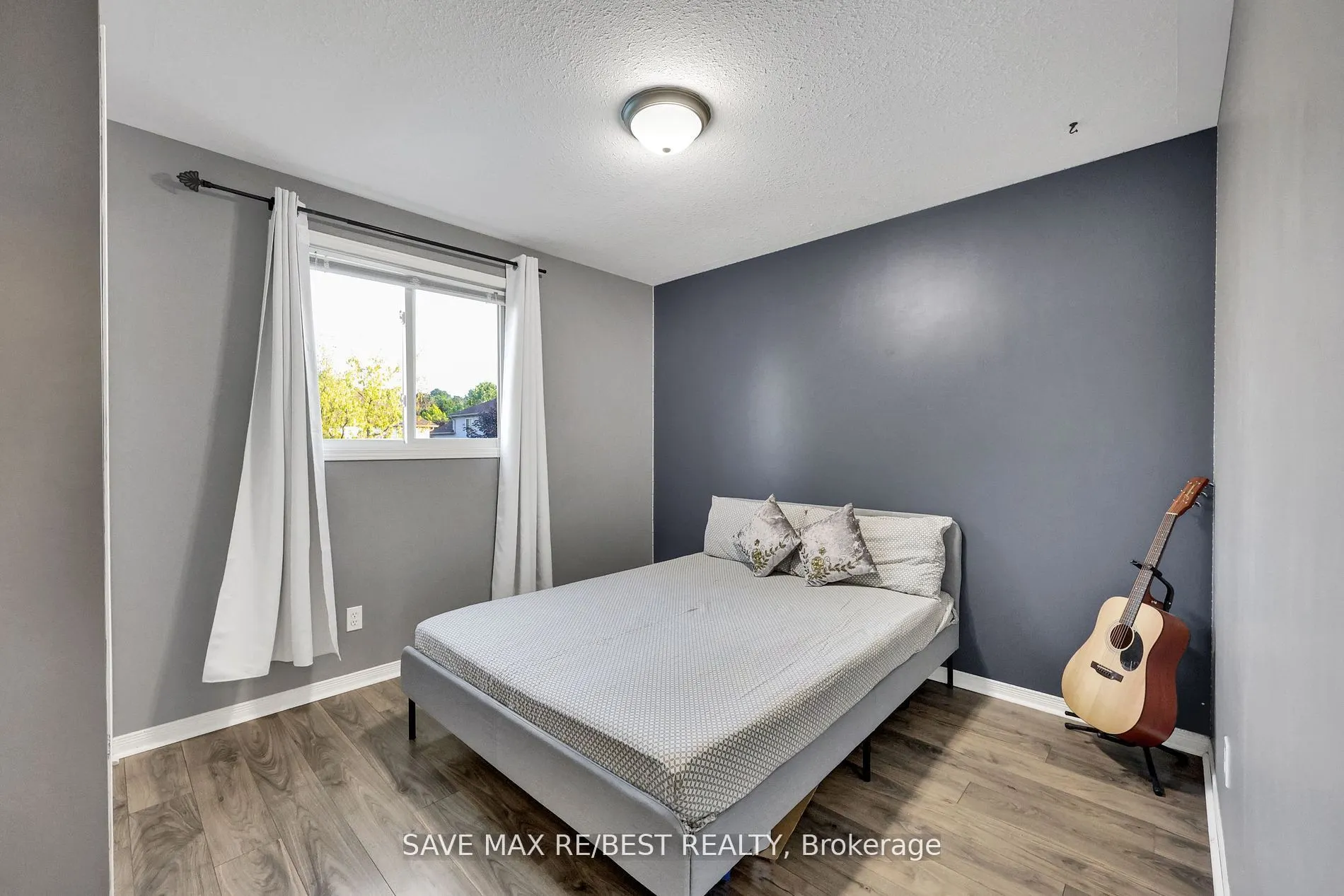 1143 BLACKMAPLE Drive