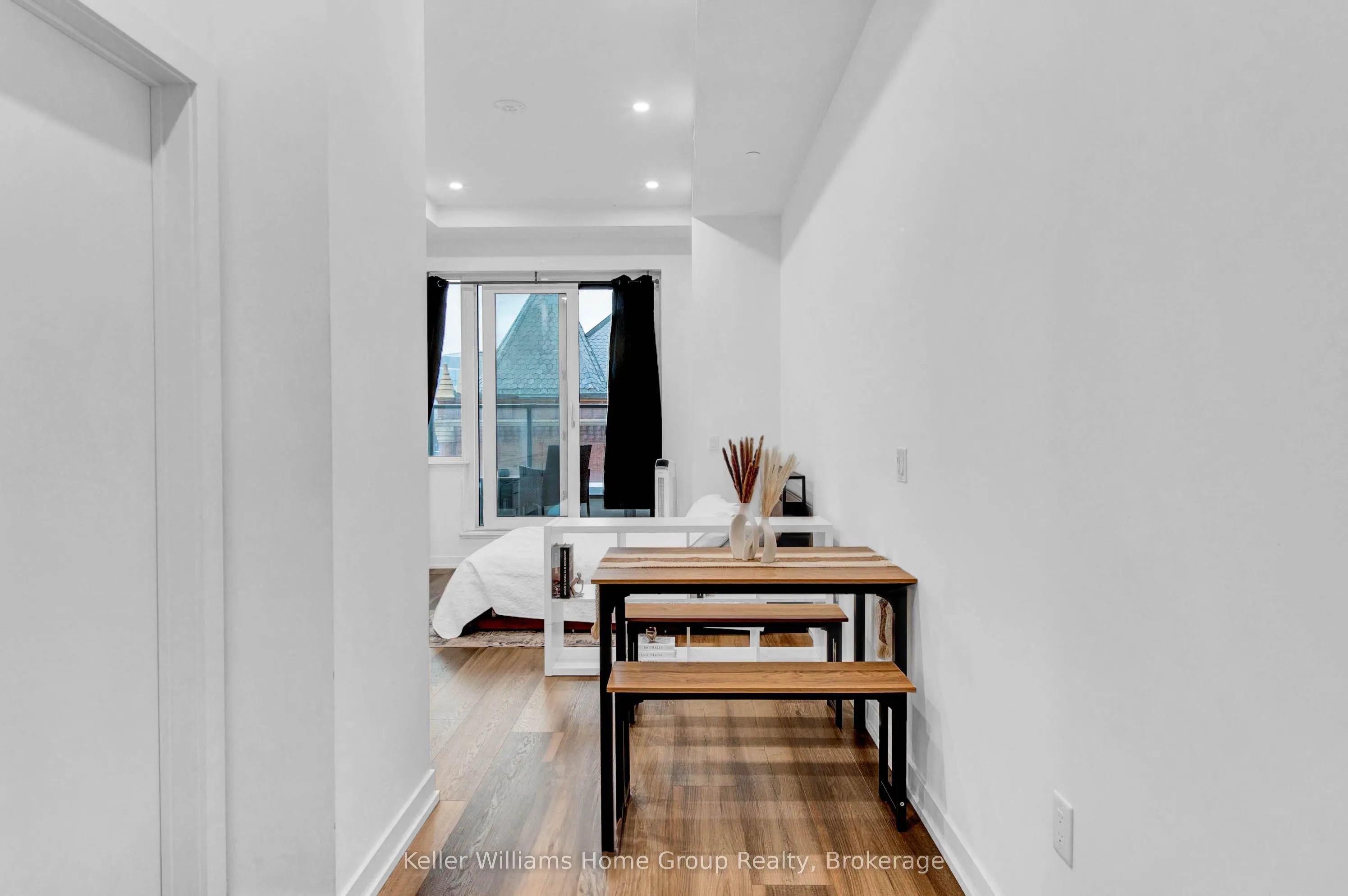 5 Wellington Street S, #208