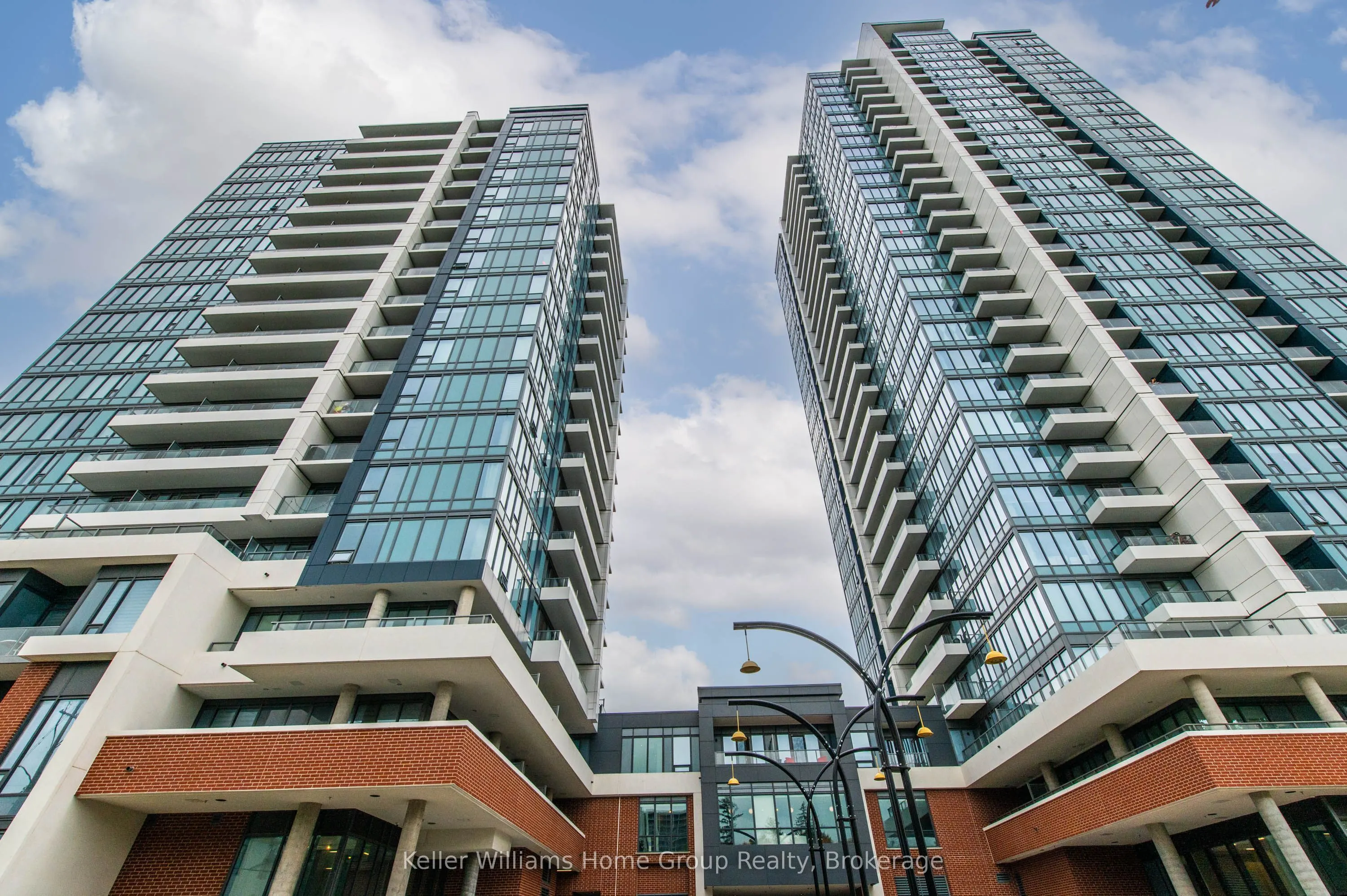5 Wellington Street S, #208