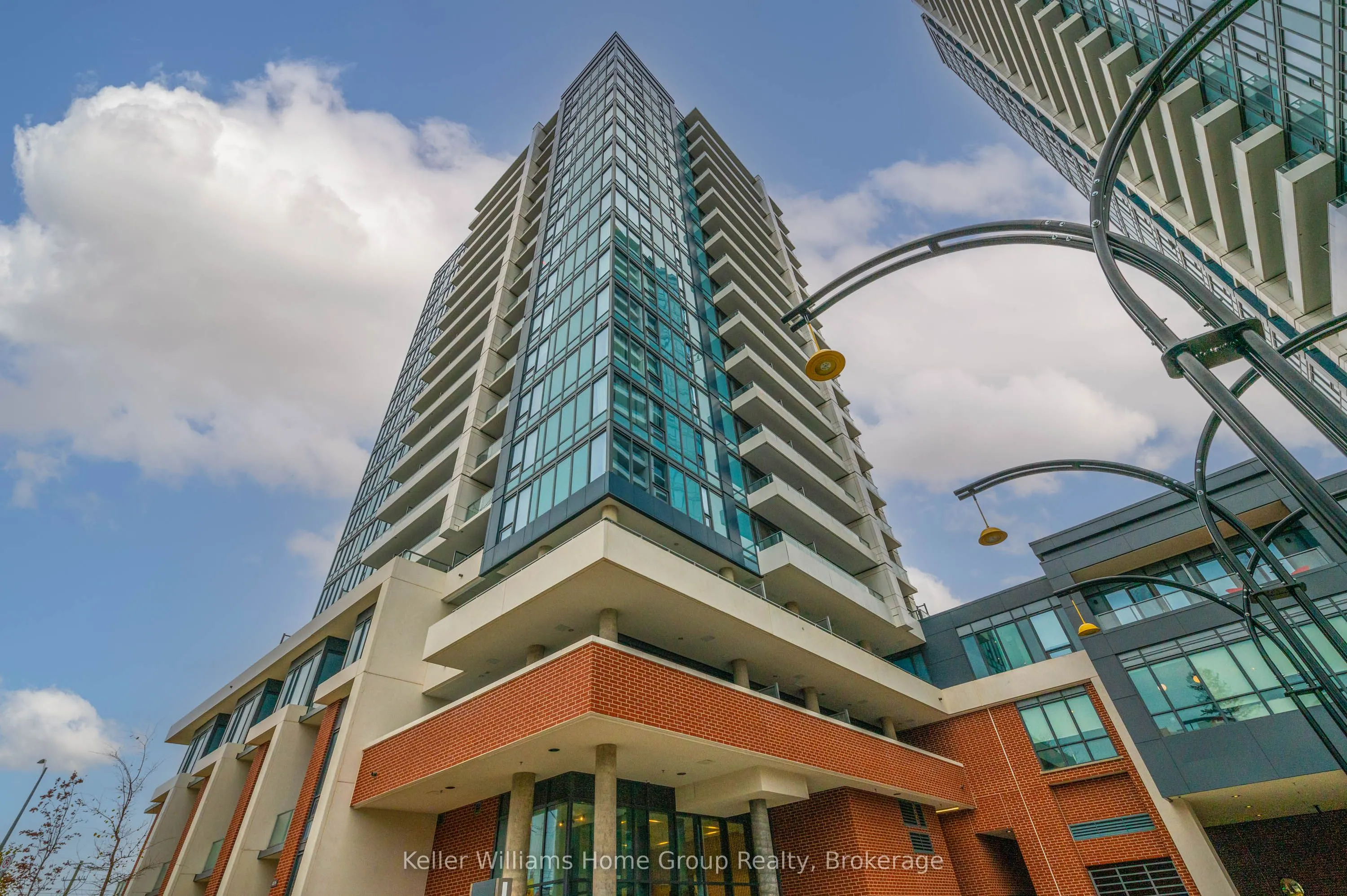 5 Wellington Street S, #208