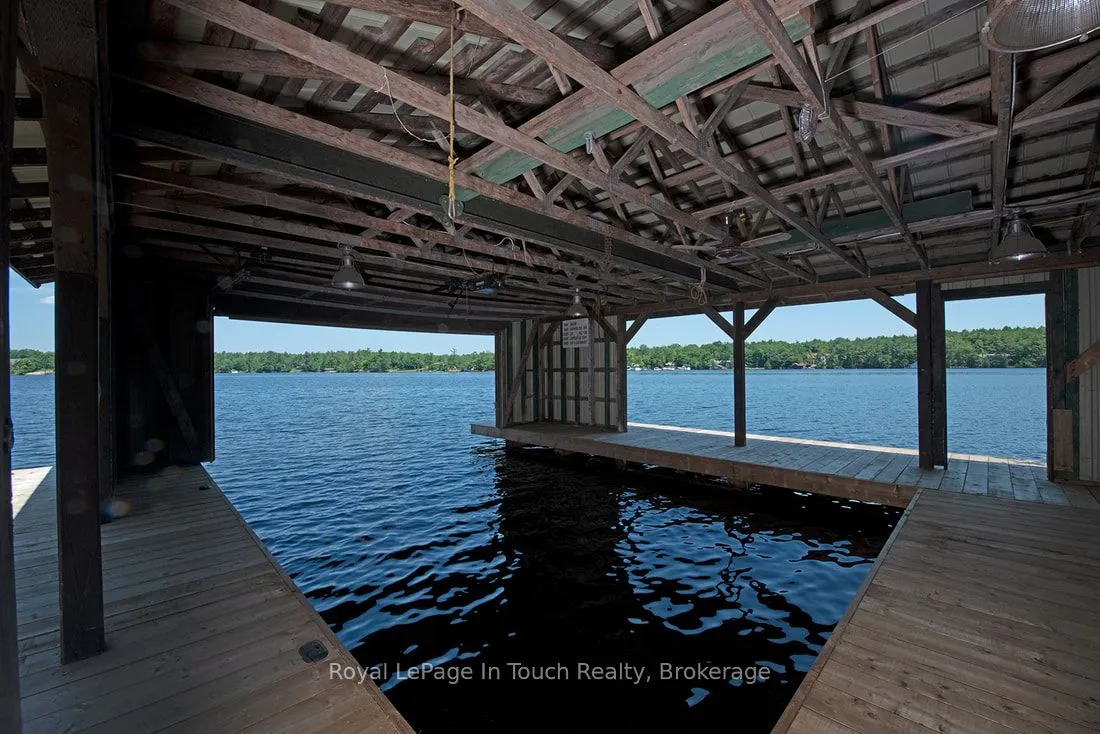 211 Pickerel Point Road
