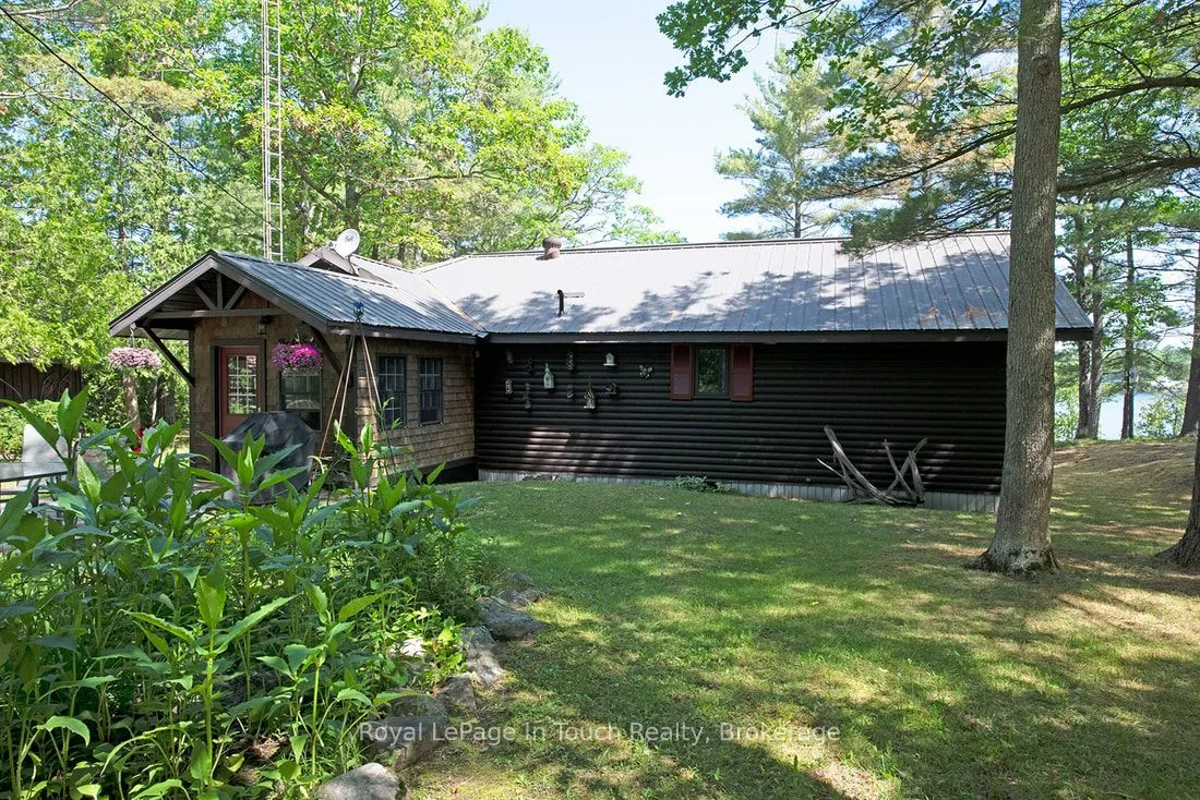 211 Pickerel Point Road