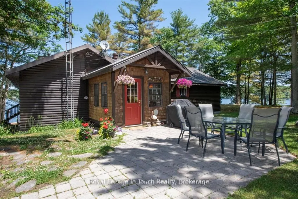 211 Pickerel Point Road