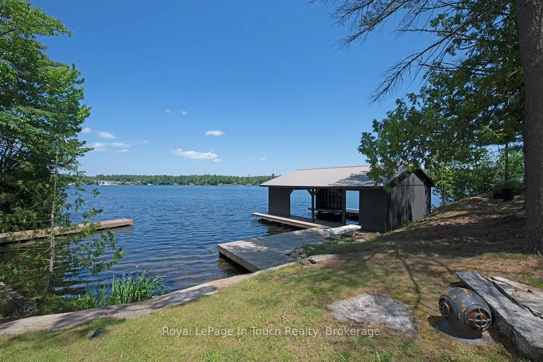 211 Pickerel Point Road
