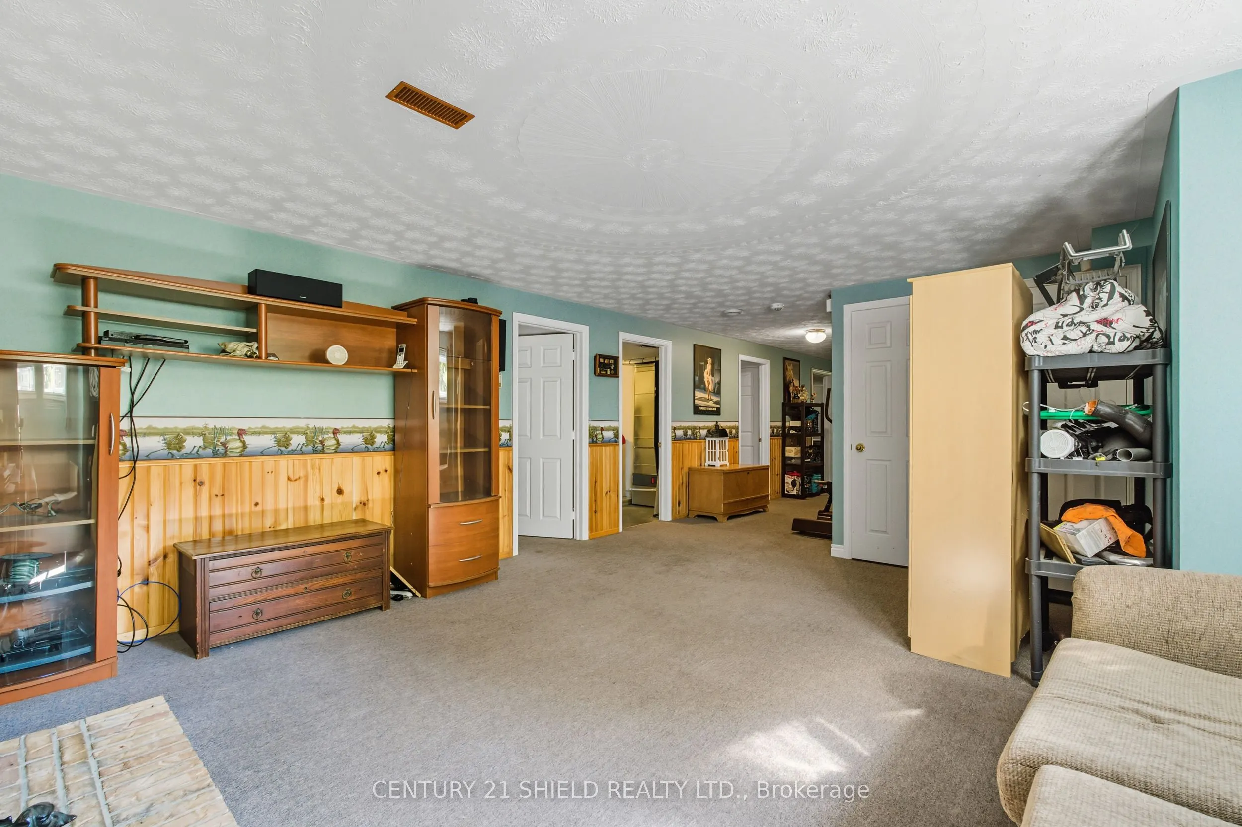 4555 Glen Roy Road