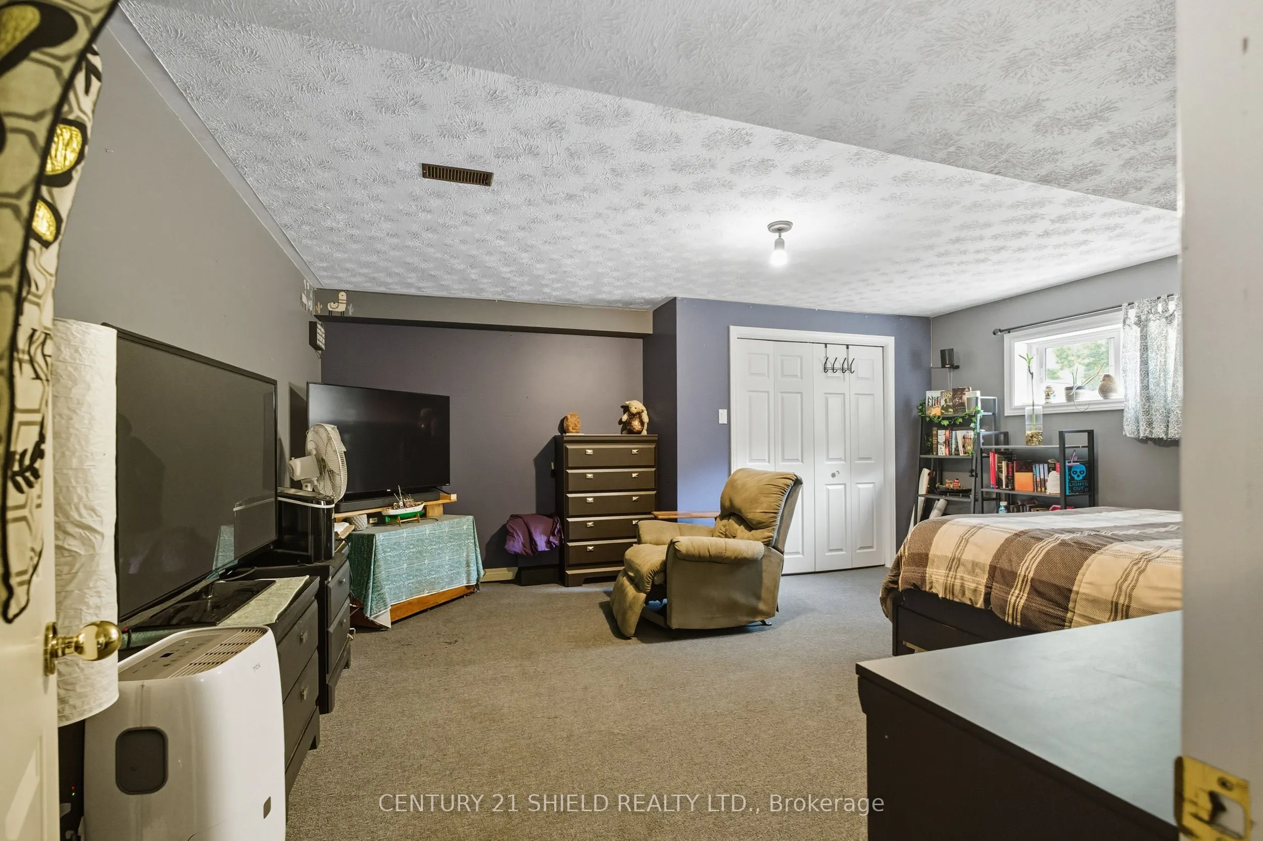 4555 Glen Roy Road