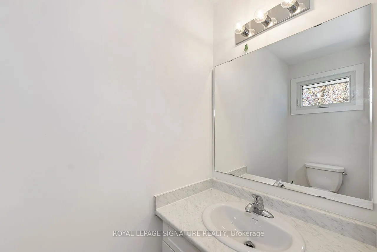 20 Anna Capri Drive, #8