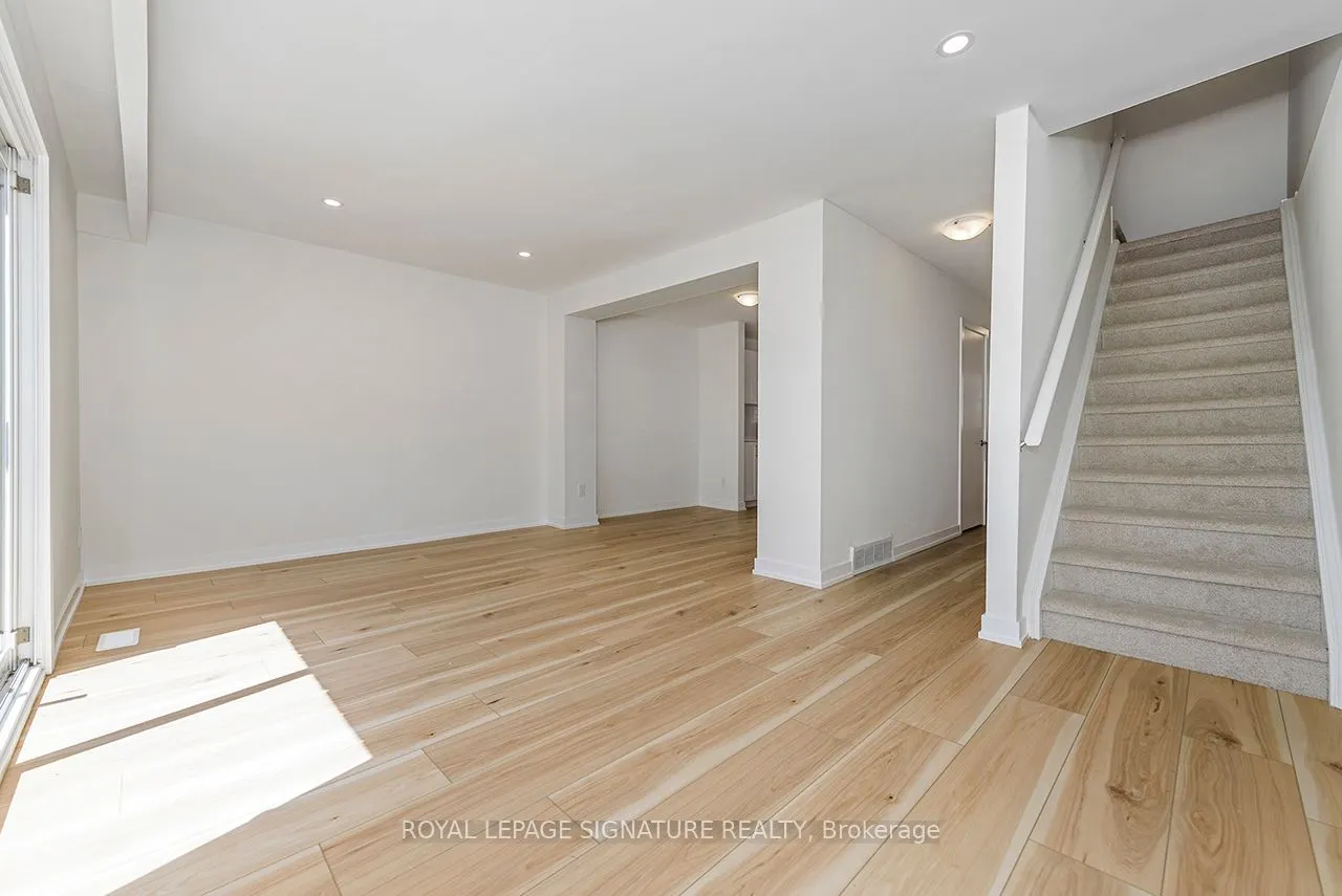 20 Anna Capri Drive, #8