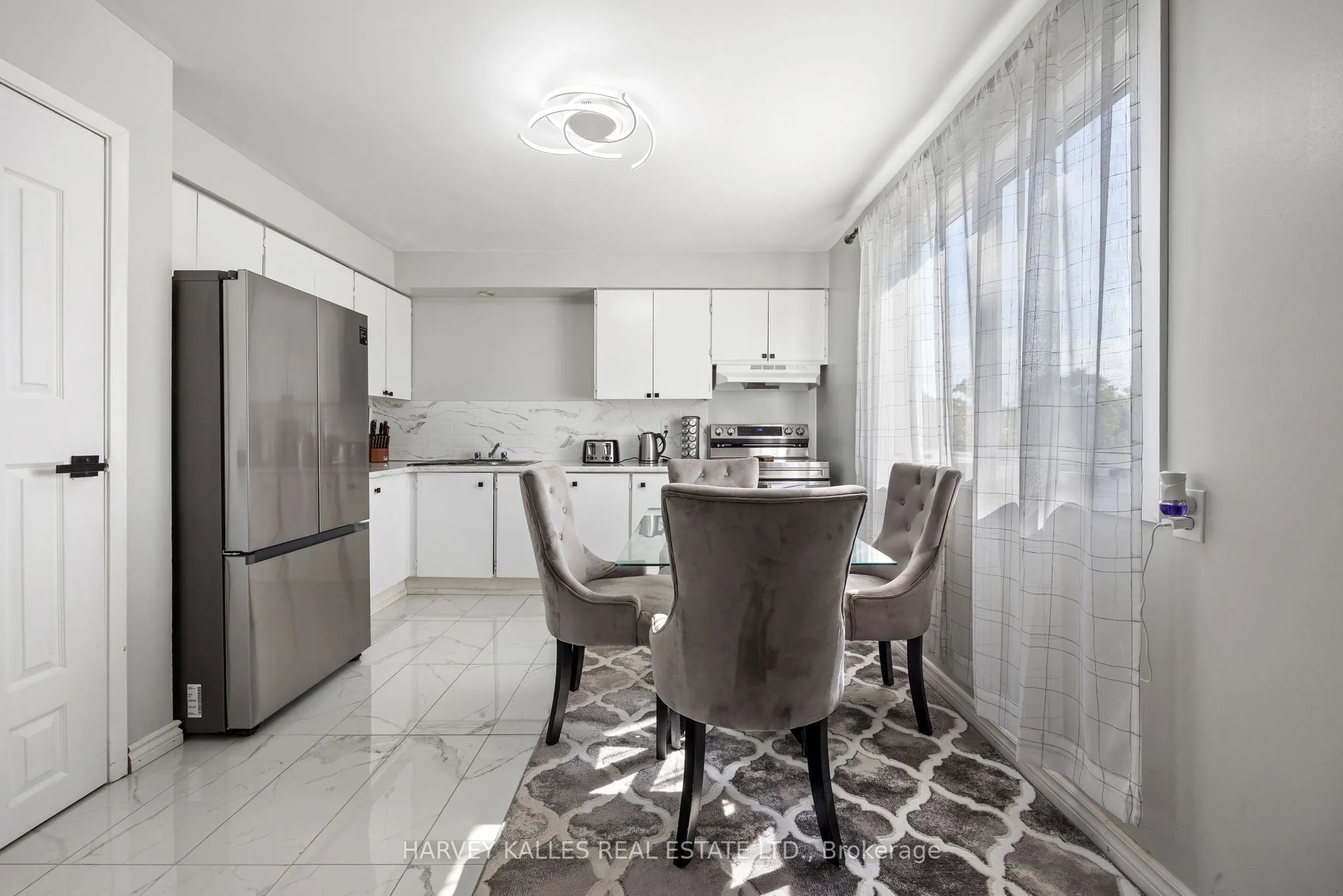 135 Chalmers Street S, #23