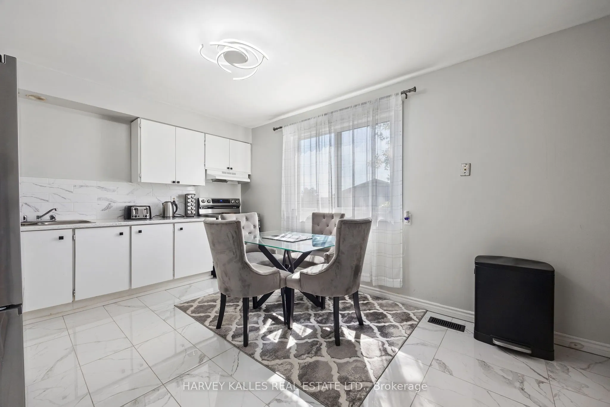 135 Chalmers Street S, #23