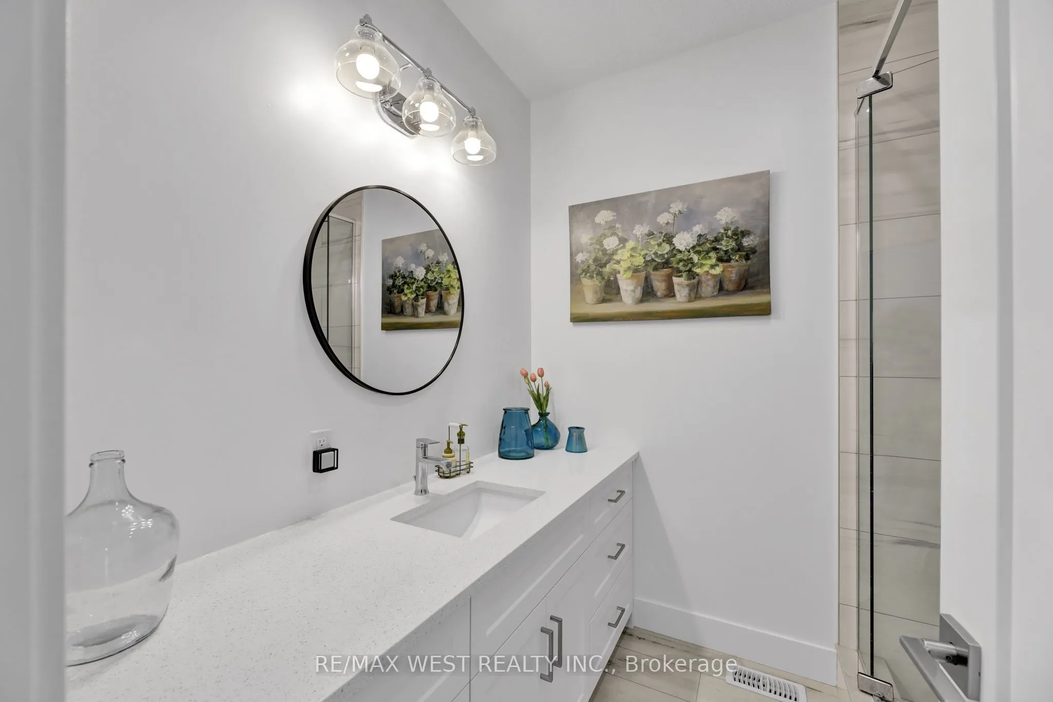 15 CORNWELL Crescent