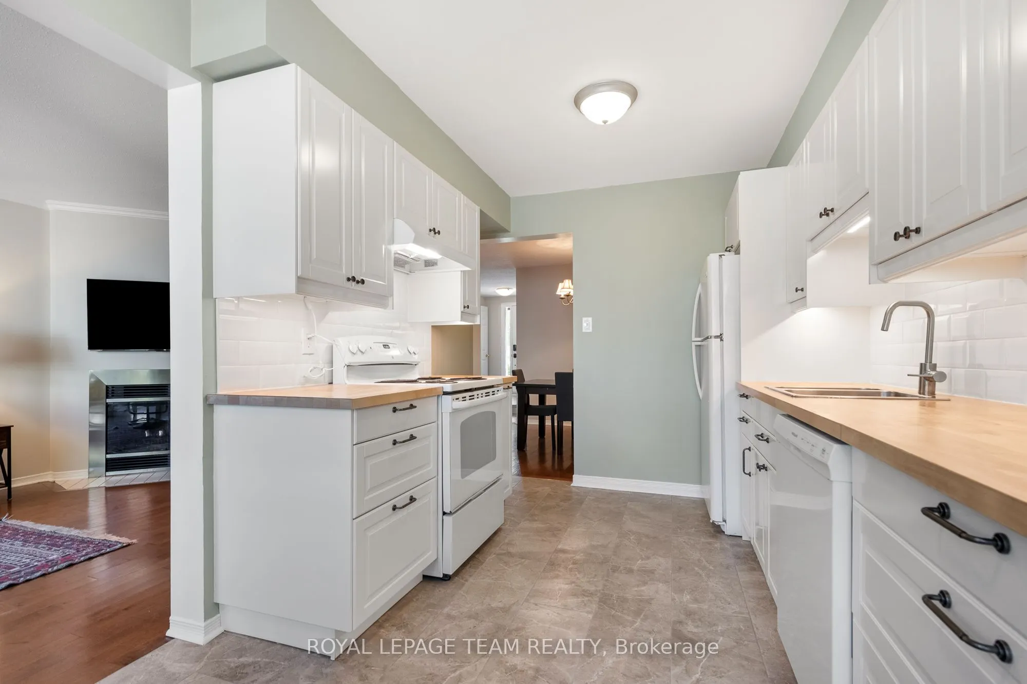 88 Waterton Crescent