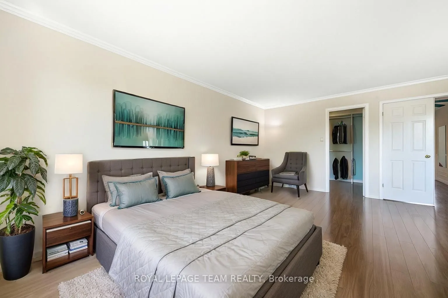 88 Waterton Crescent