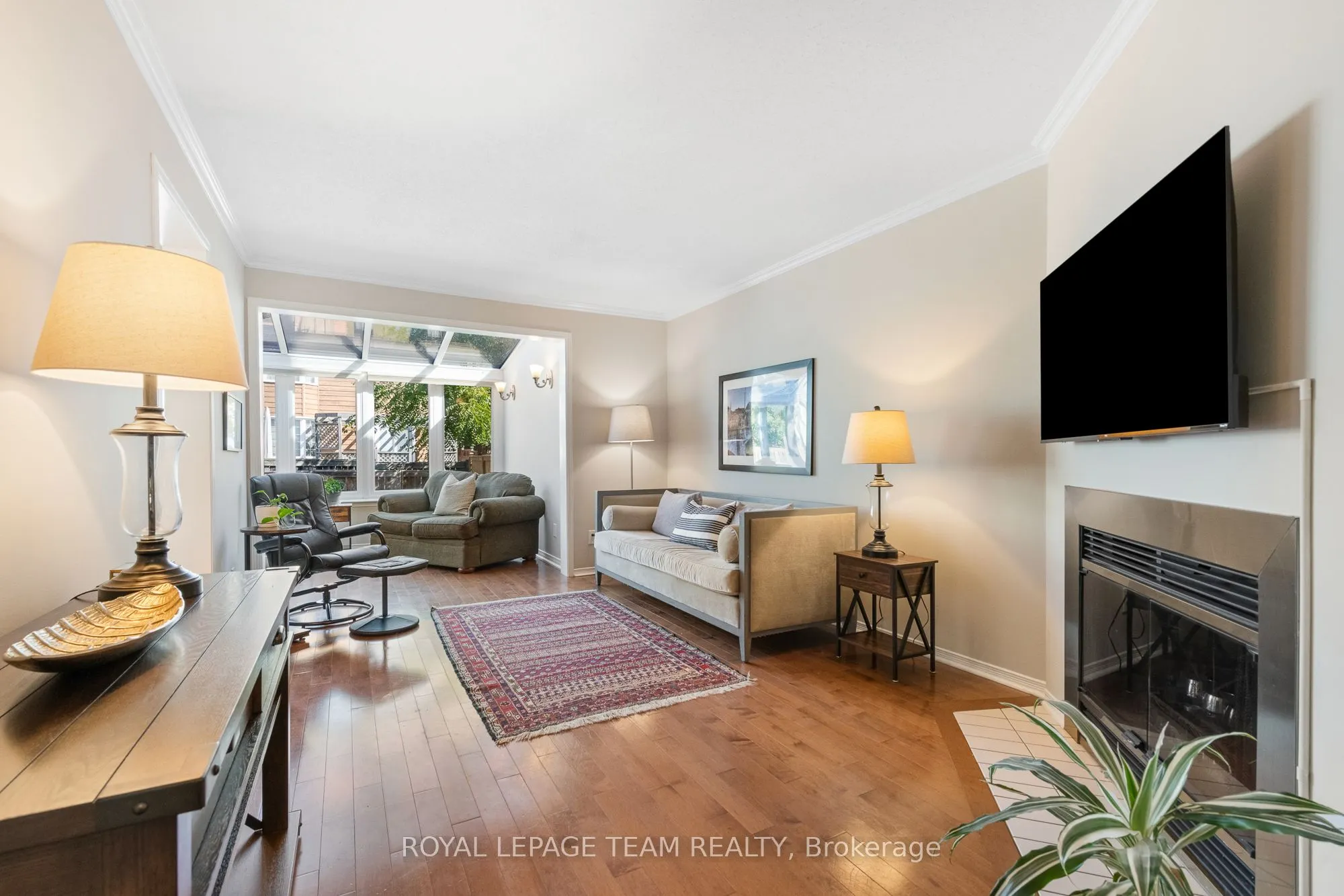 88 Waterton Crescent