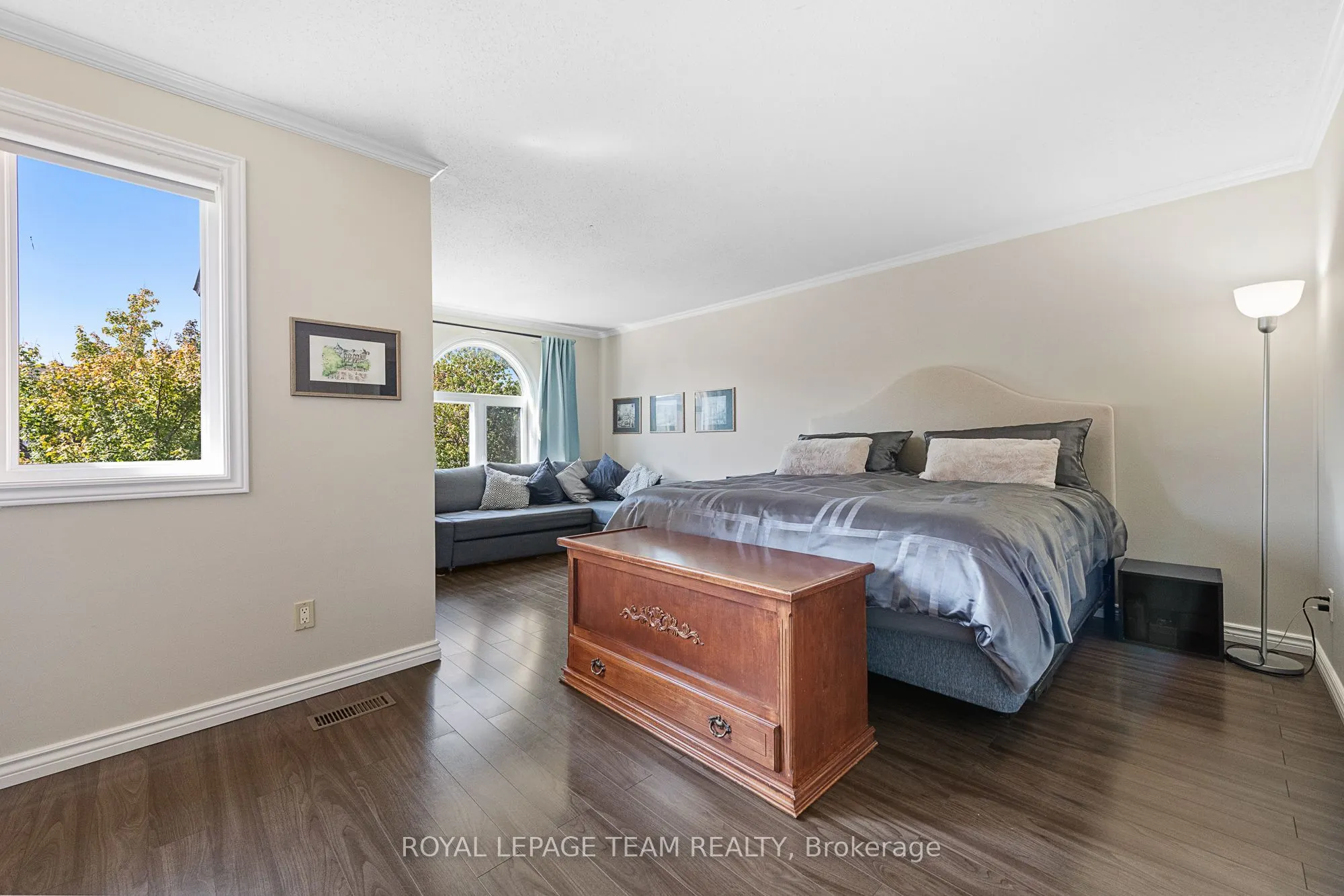 88 Waterton Crescent